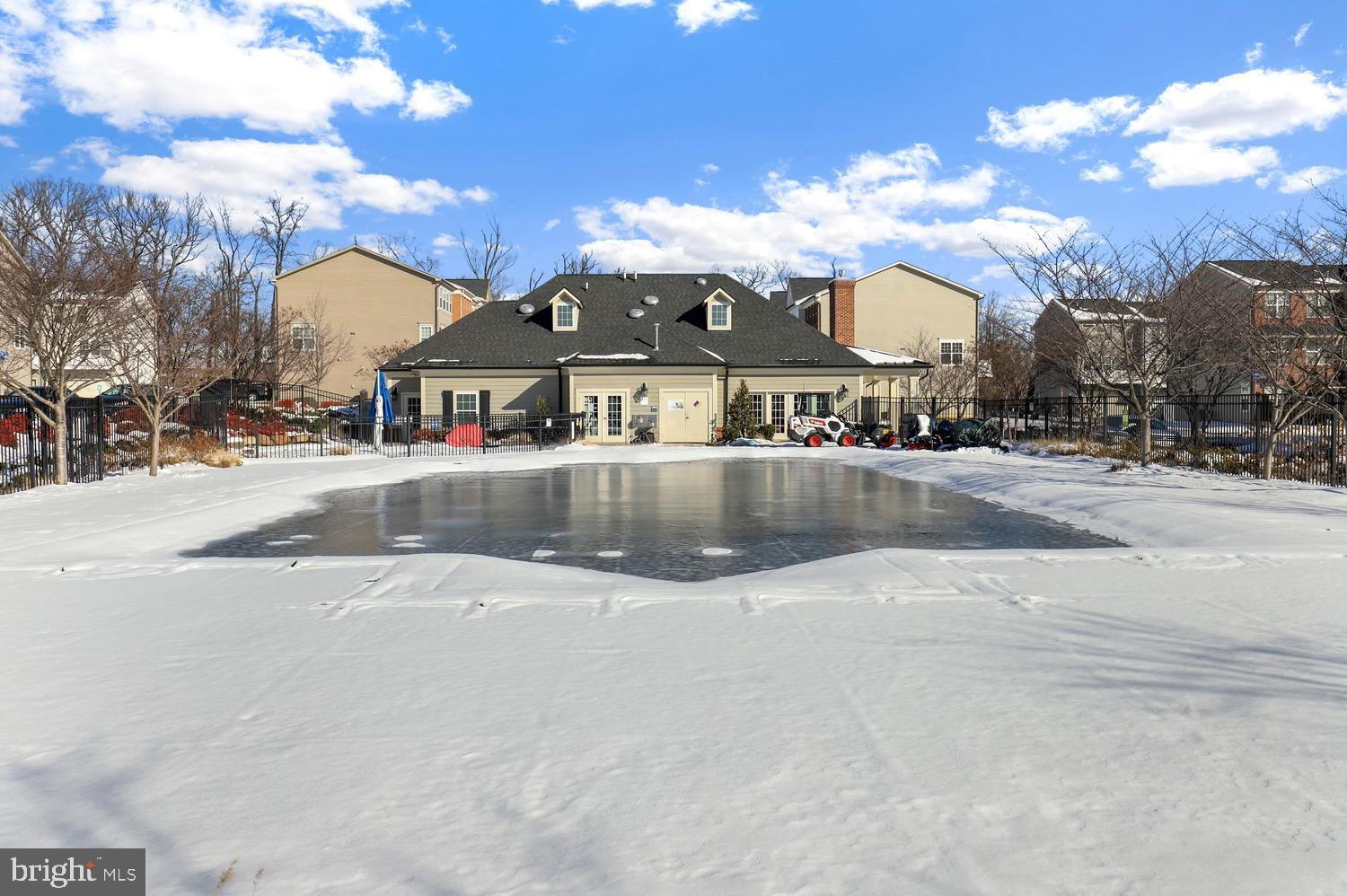 EAST GATE CONDOMINIUMS - Residential