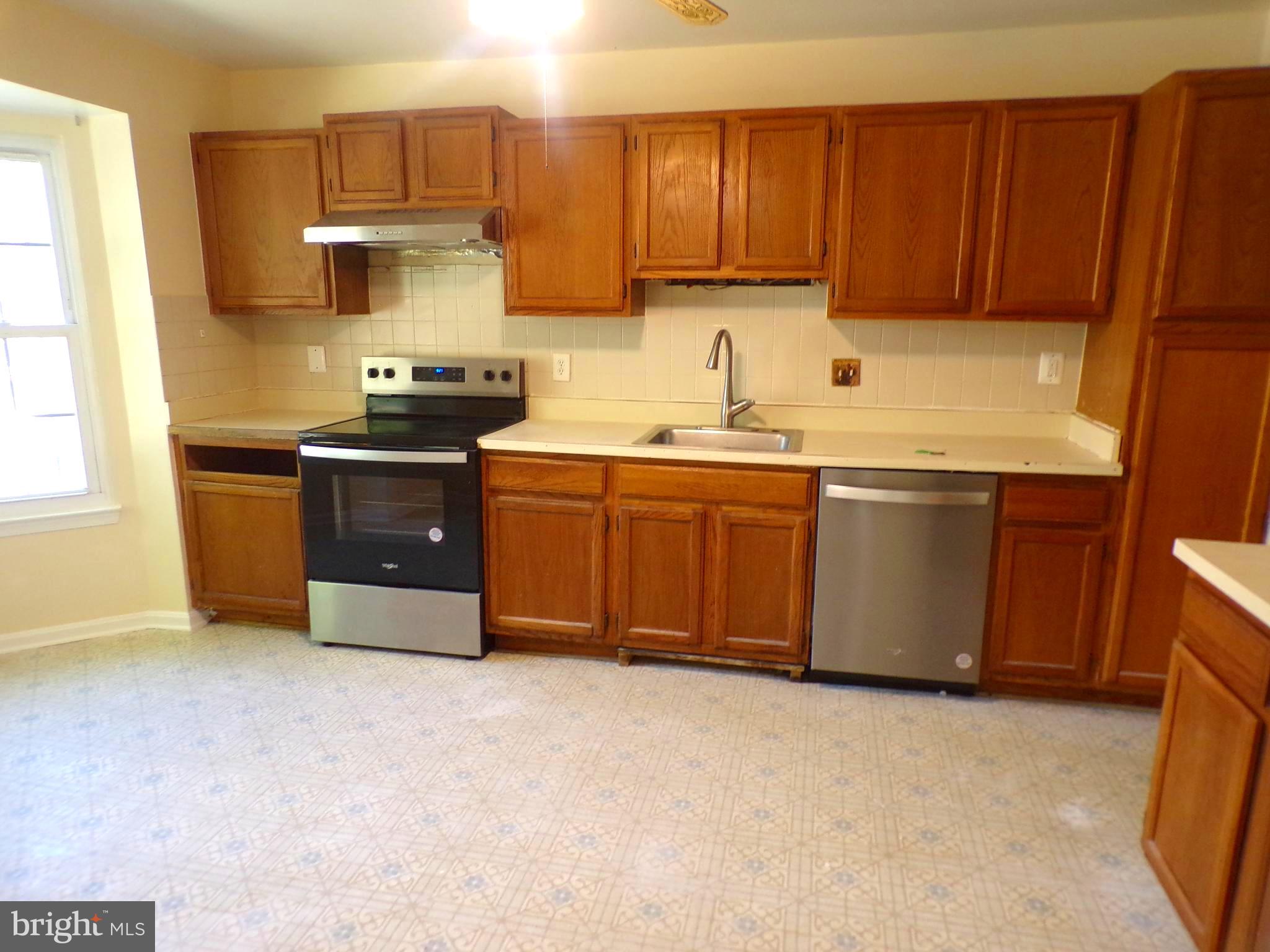 SPRINGFIELD OAKS - Residential