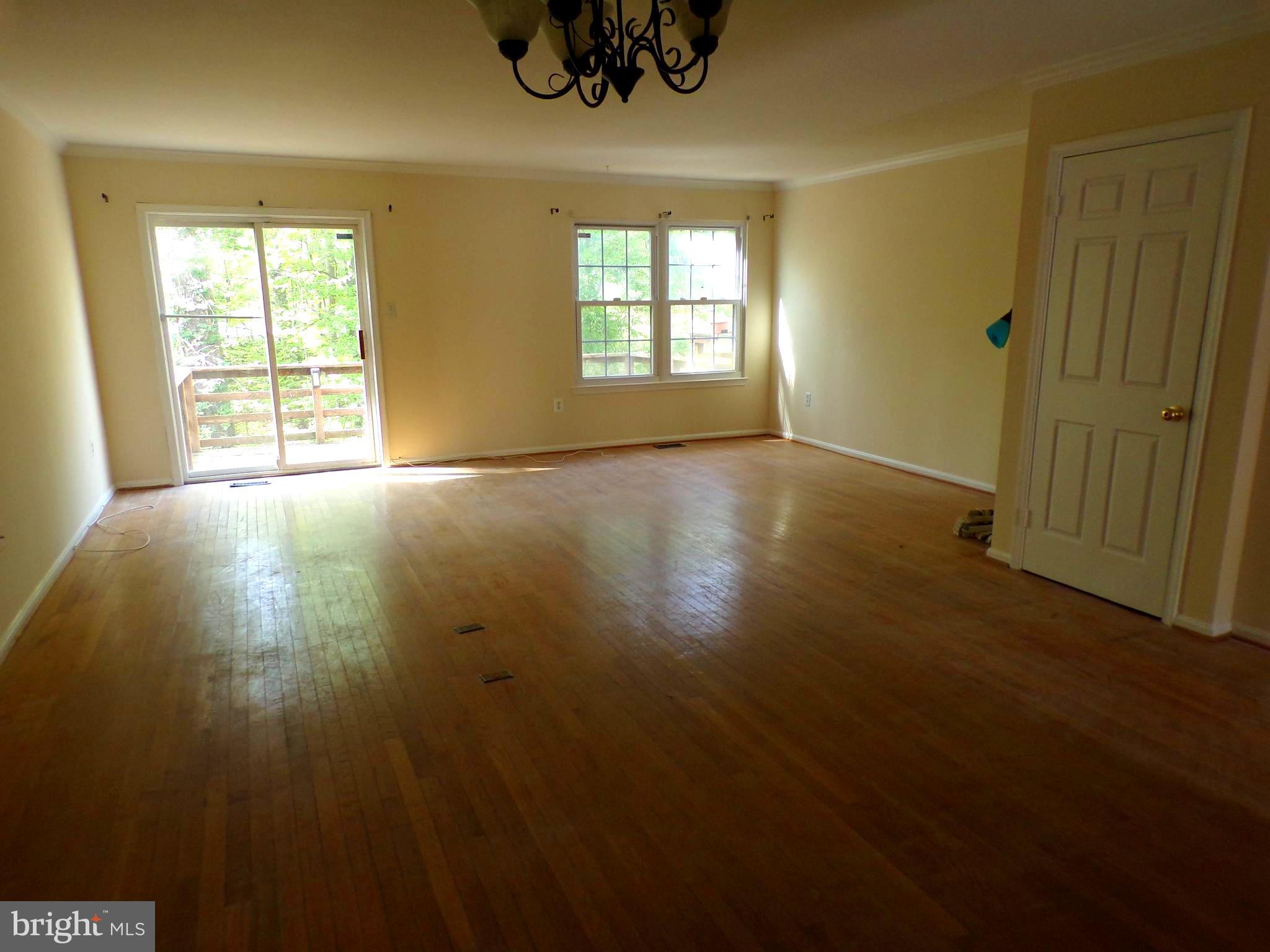 SPRINGFIELD OAKS - Residential
