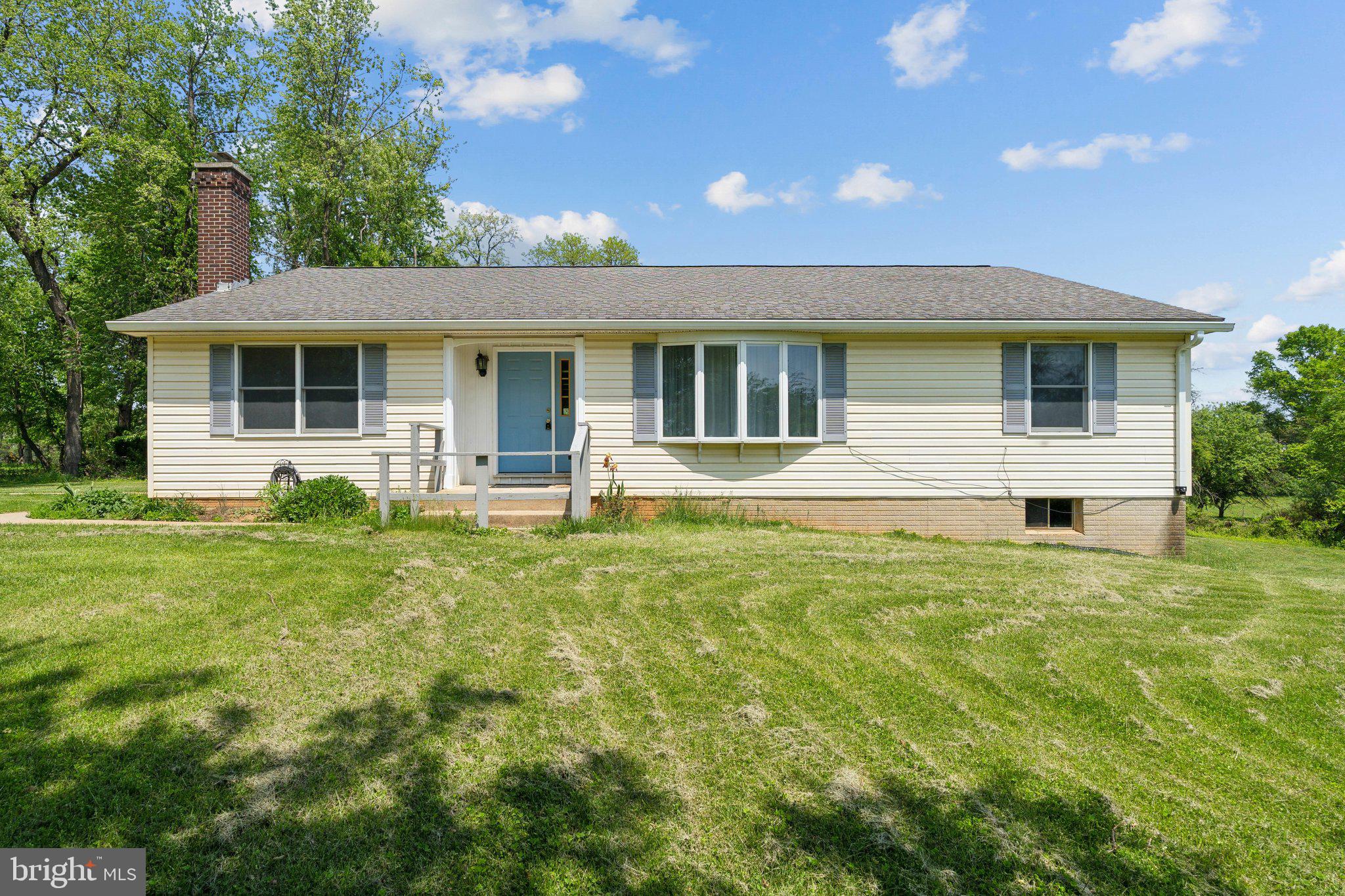 LOVETTSVILLE - Residential Lease