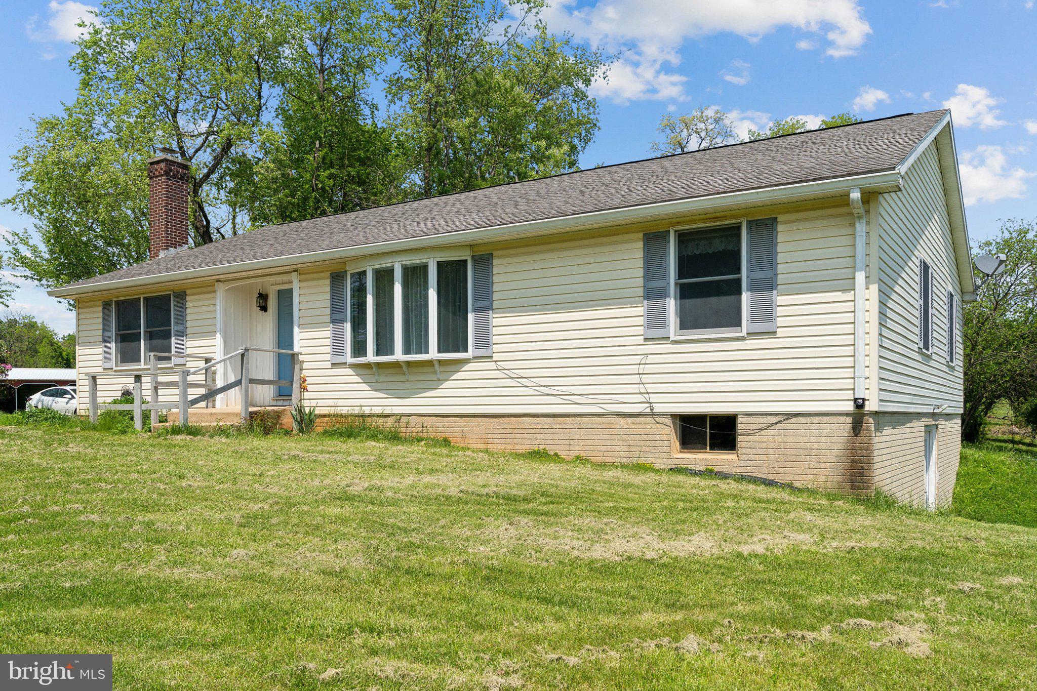 LOVETTSVILLE - Residential Lease