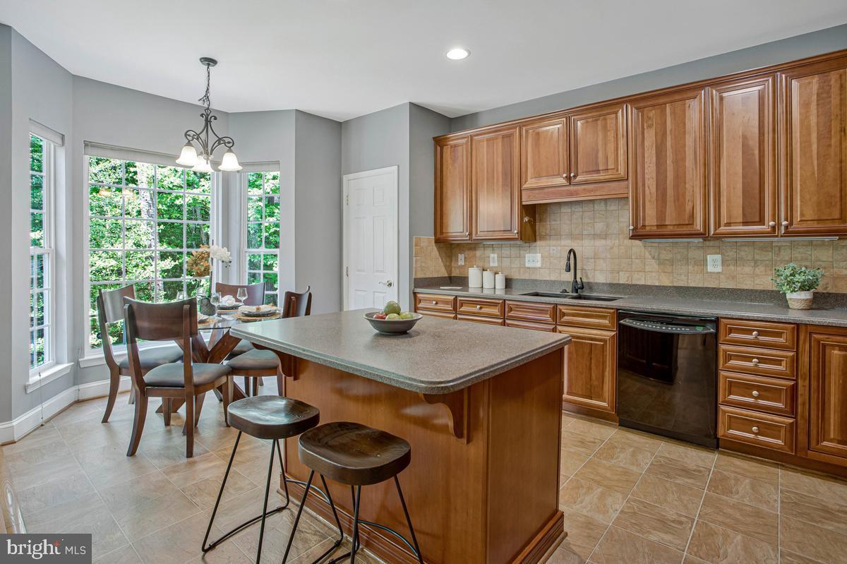 DAHLIA PARK OF WILDEWOOD - Residential