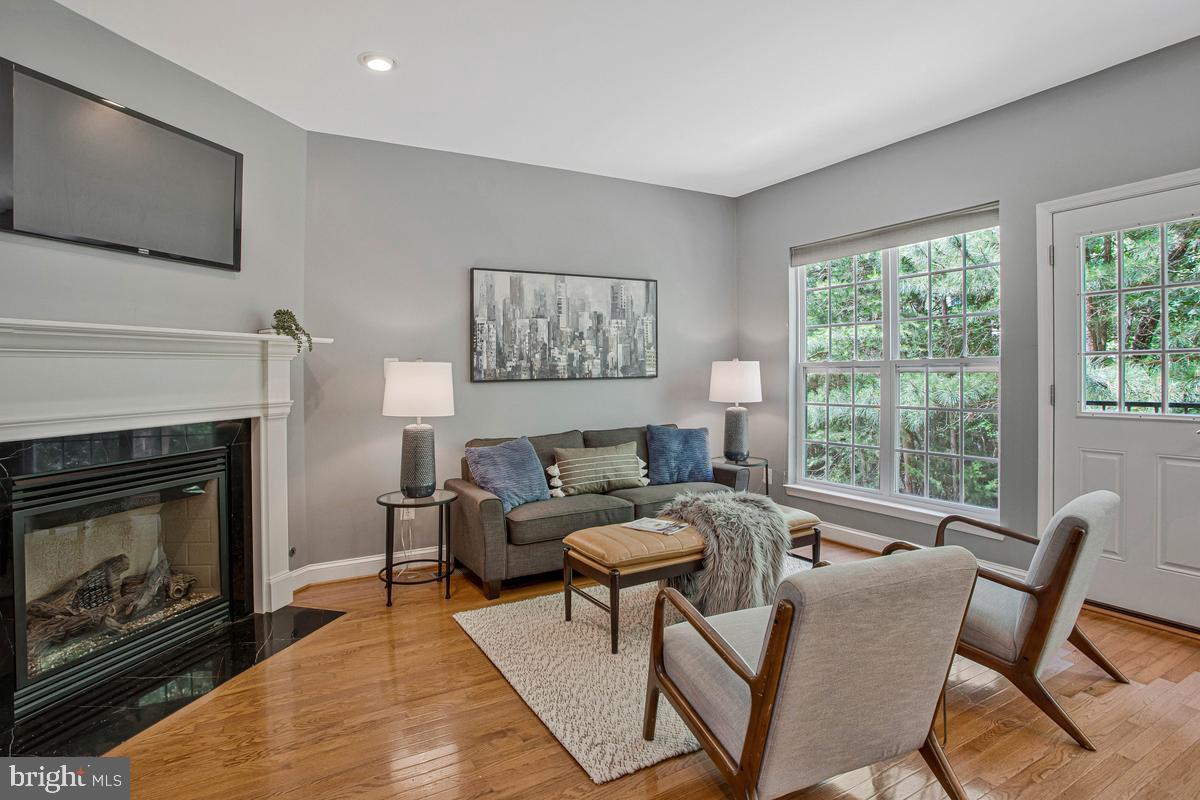 DAHLIA PARK OF WILDEWOOD - Residential