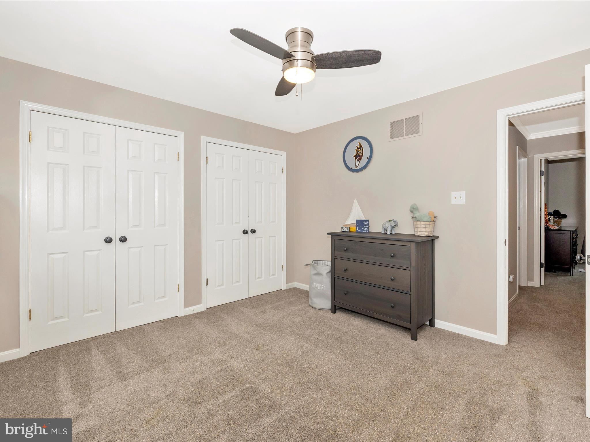 WHITE OAKS - Residential