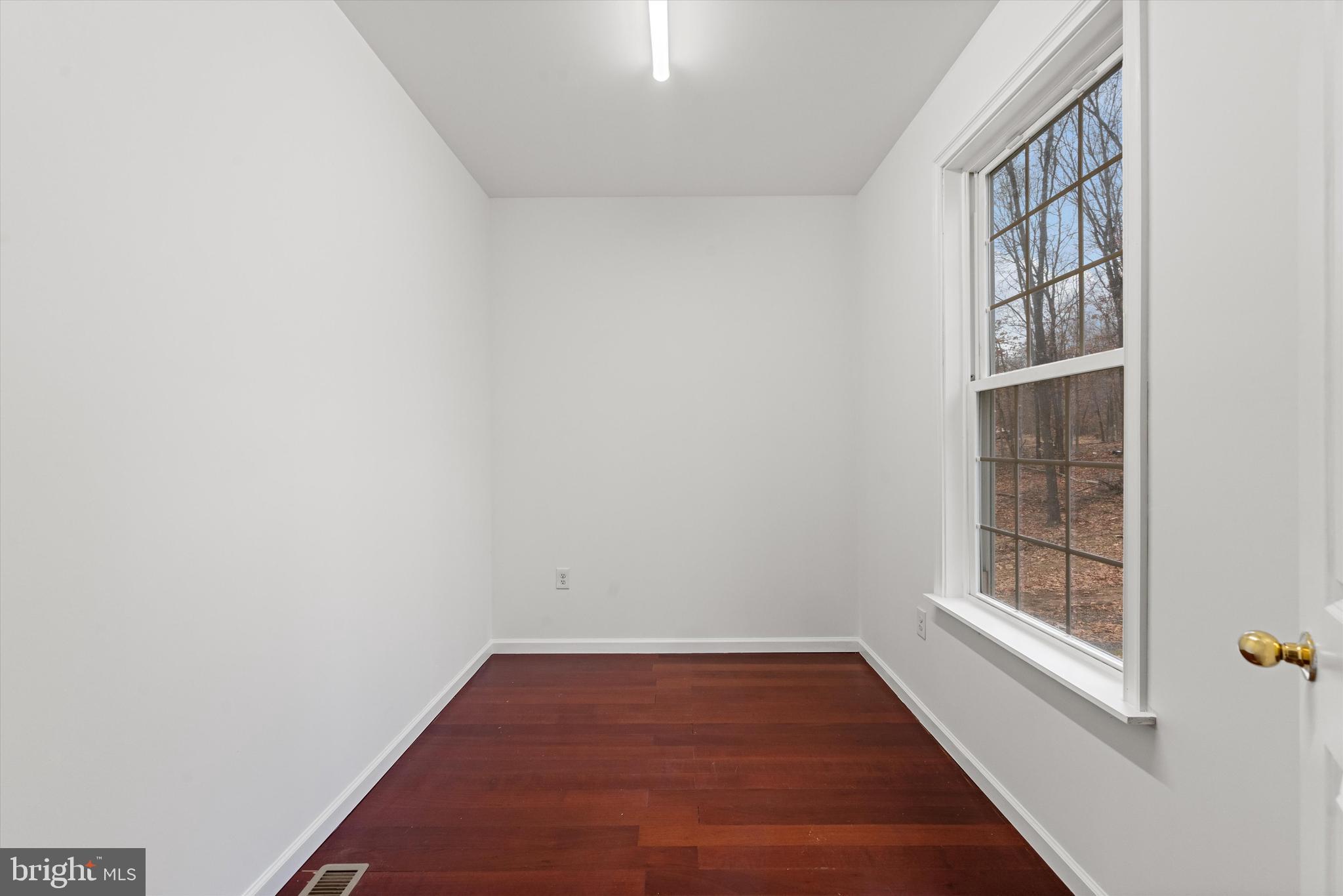 SLEEPY KNOLLS - Residential
