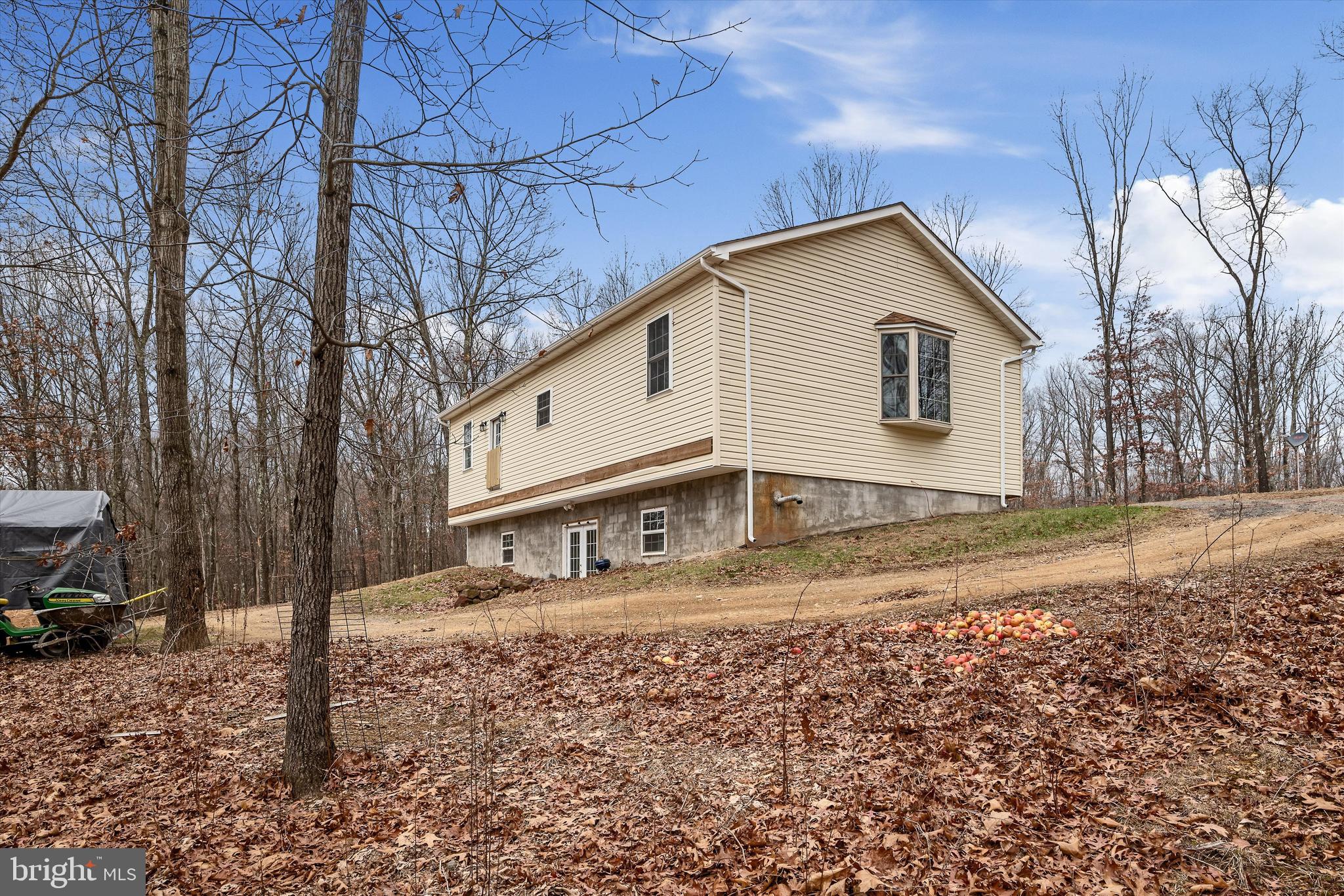 SLEEPY KNOLLS - Residential