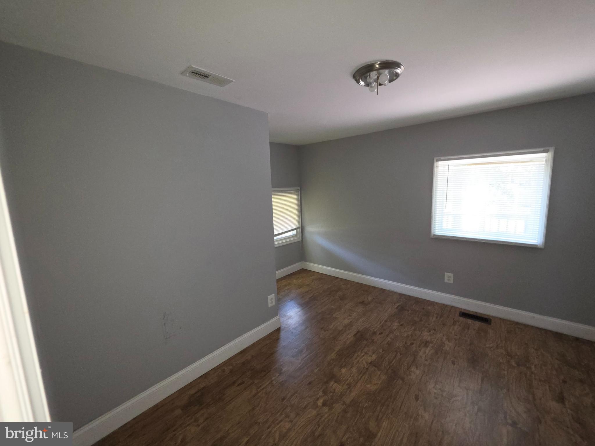 ARLINGTON - Residential