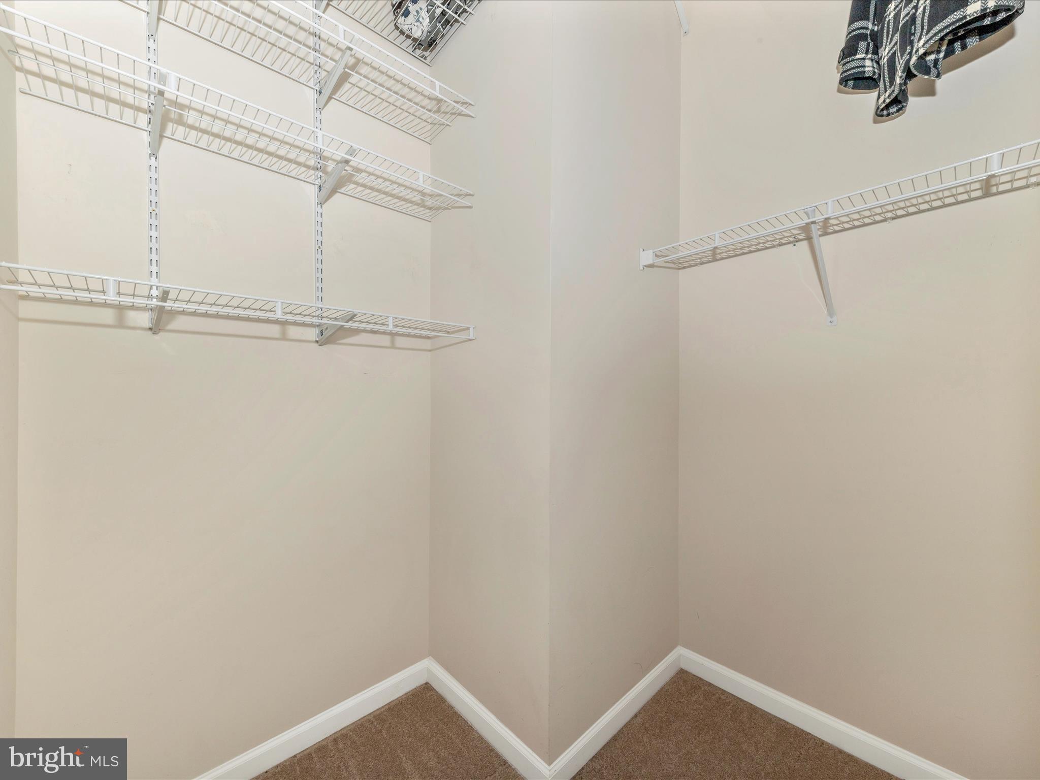 LAKELAND PLACE - Residential