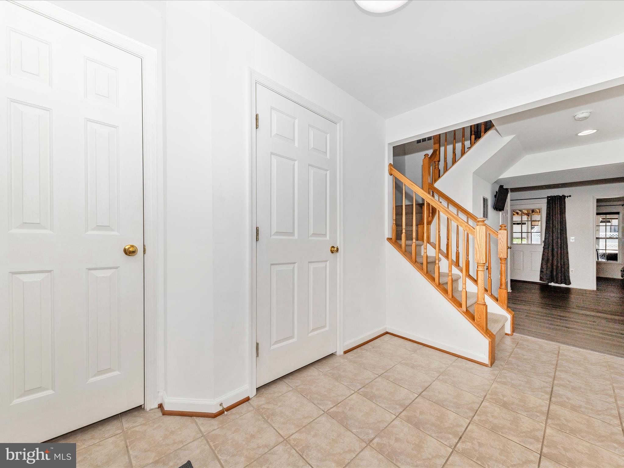 LAKELAND PLACE - Residential