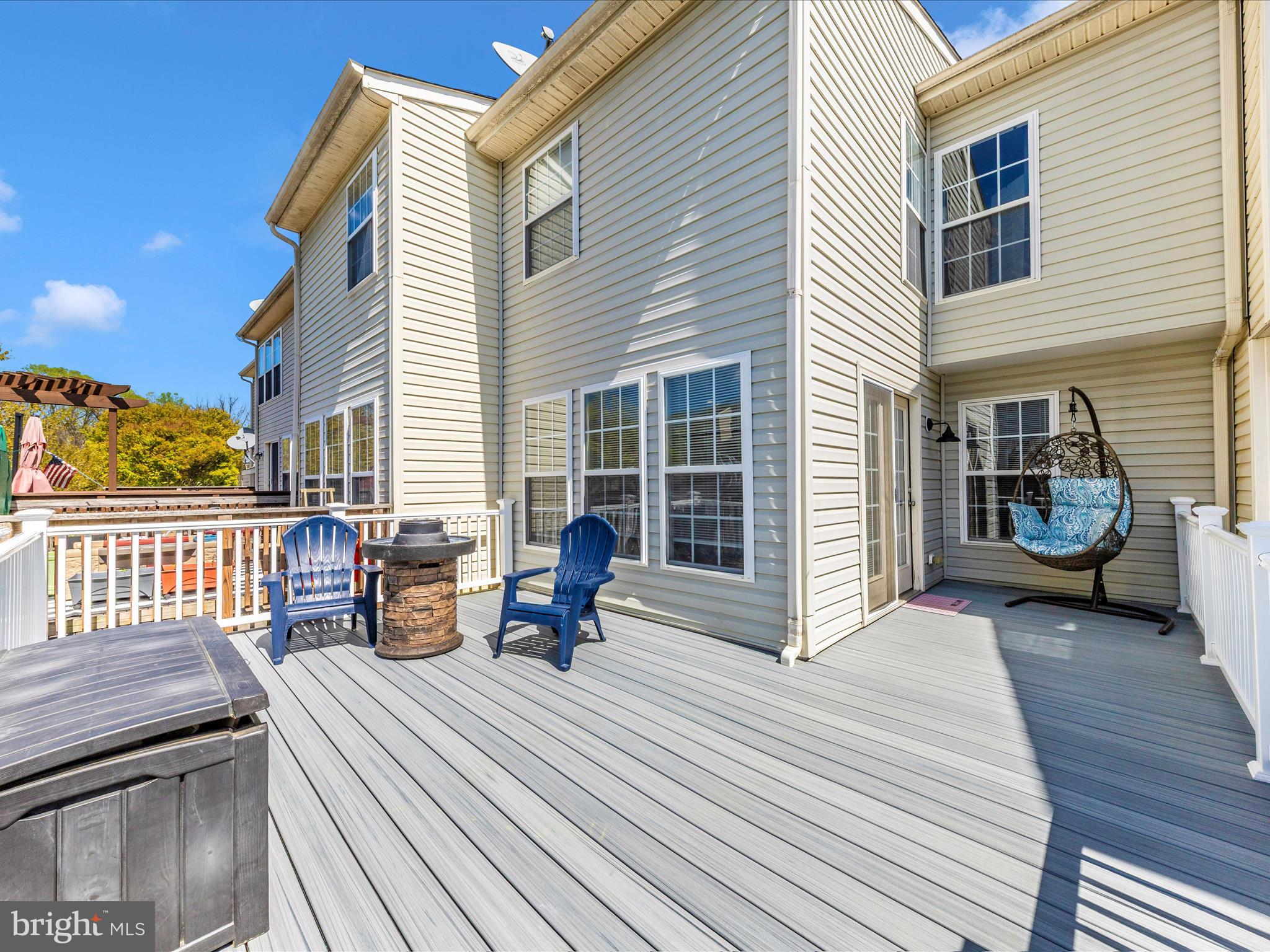 LAKELAND PLACE - Residential