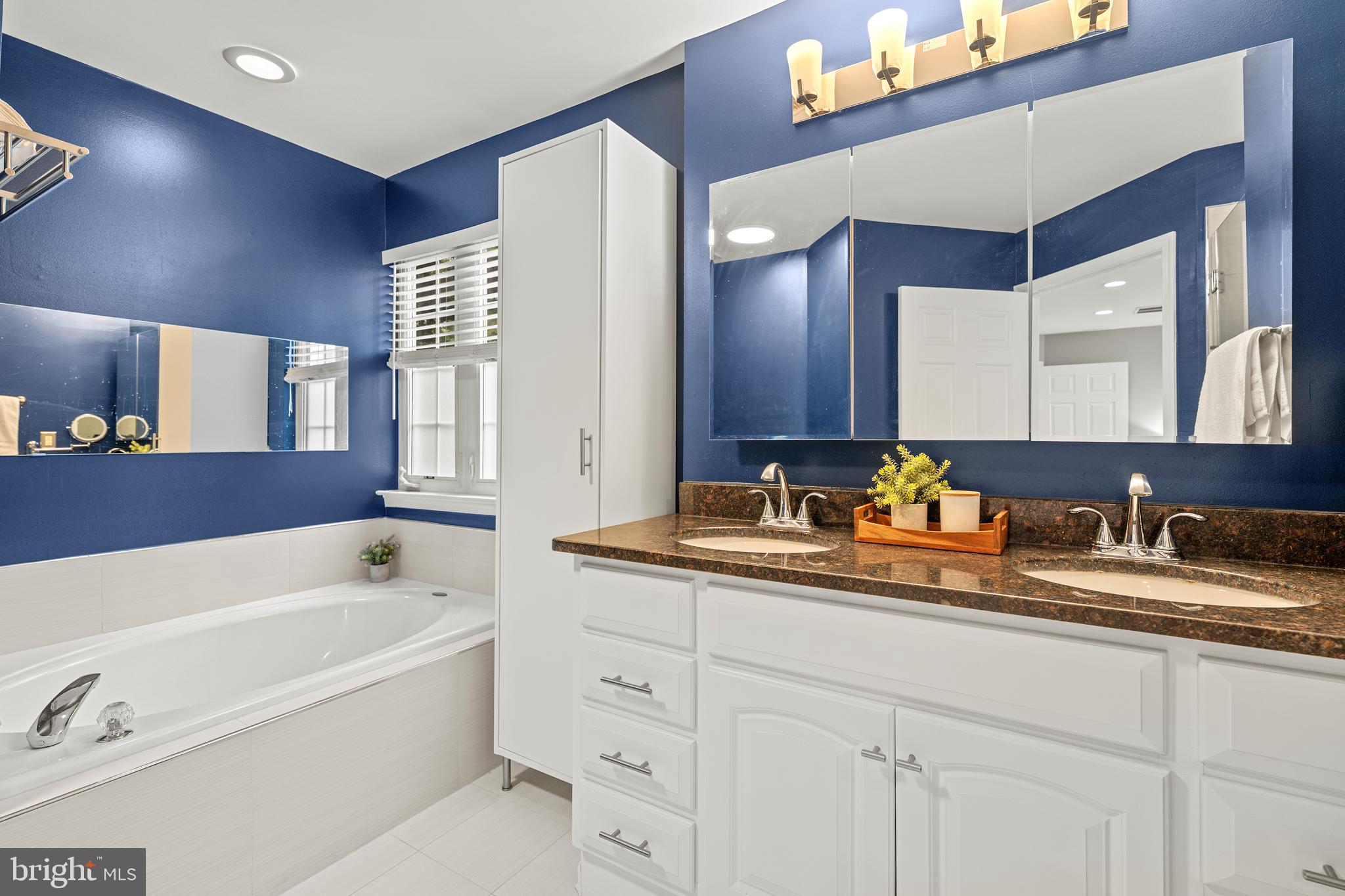 LORTON TOWN CENTER - Residential
