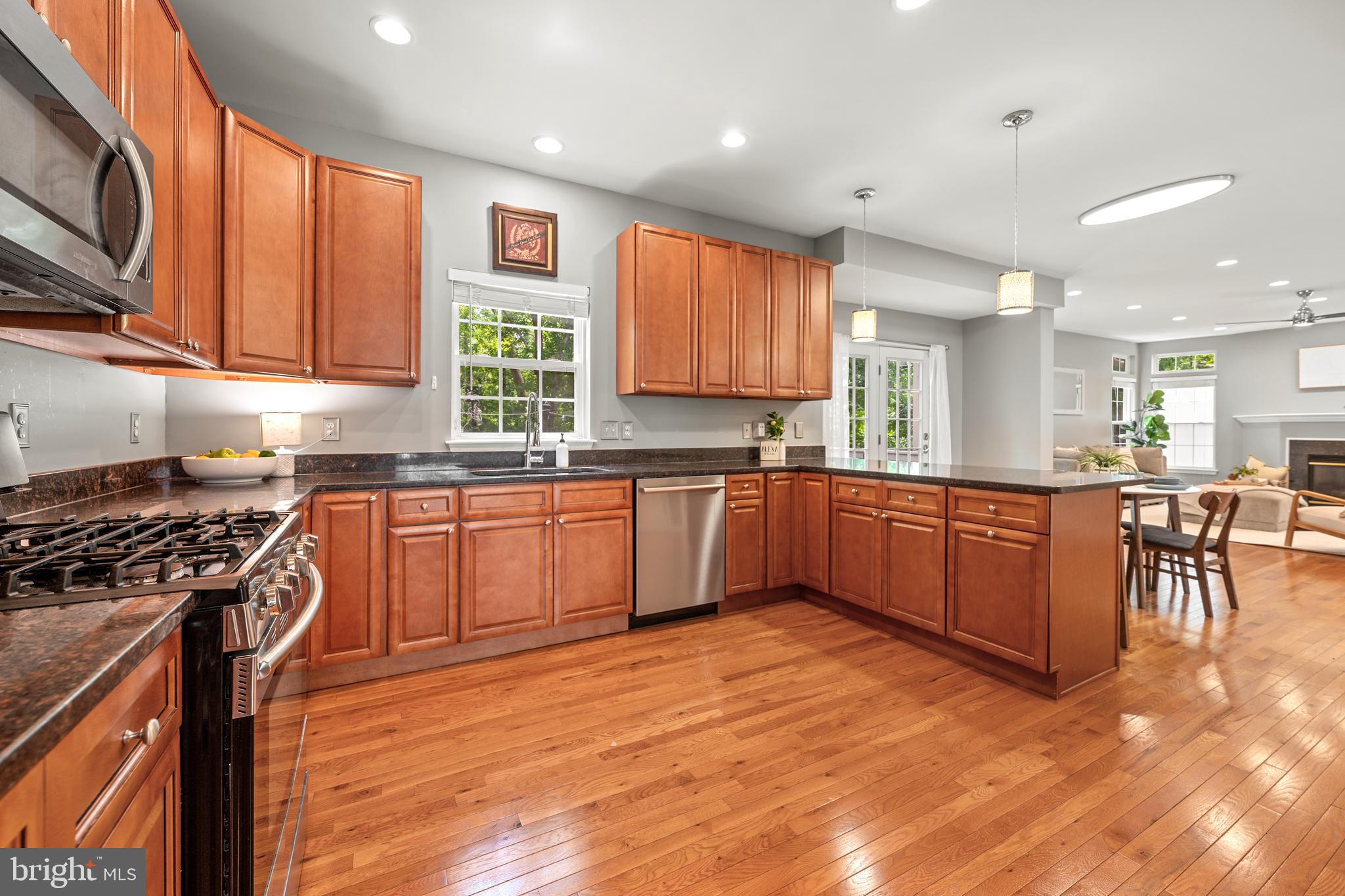 LORTON TOWN CENTER - Residential