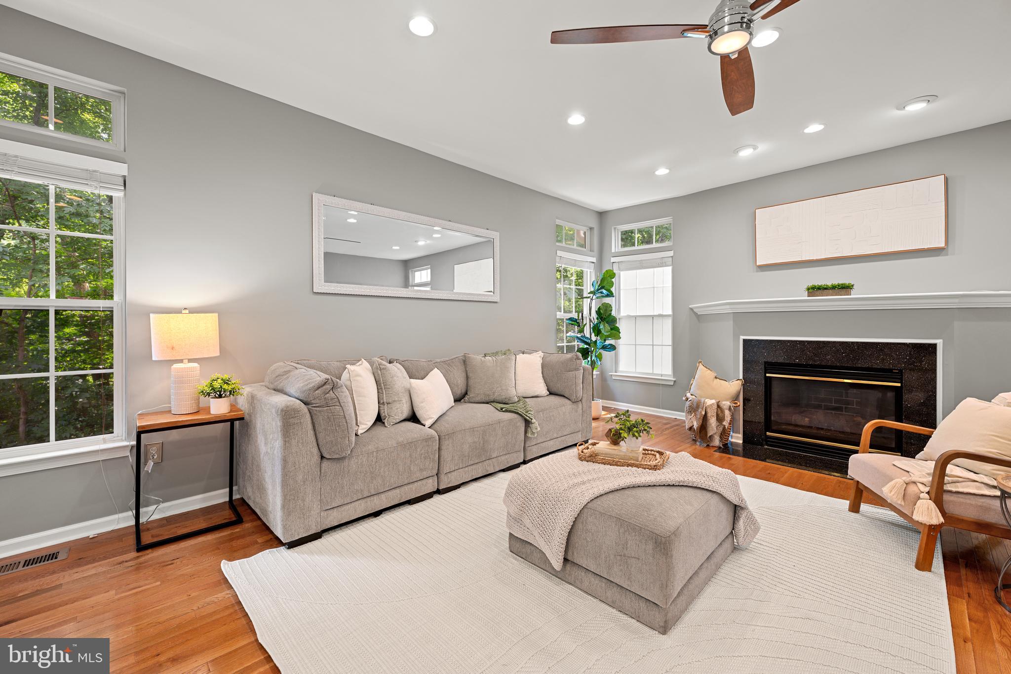 LORTON TOWN CENTER - Residential