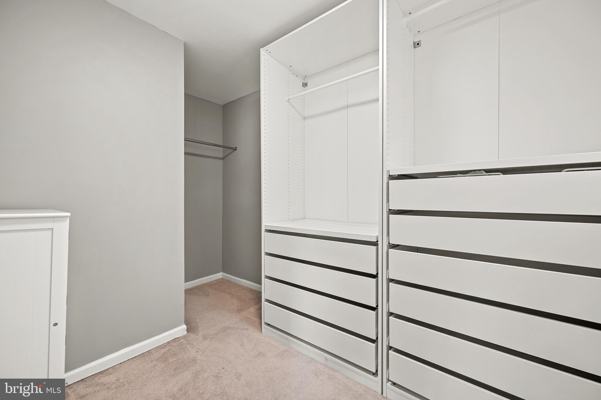 LORTON TOWN CENTER - Residential
