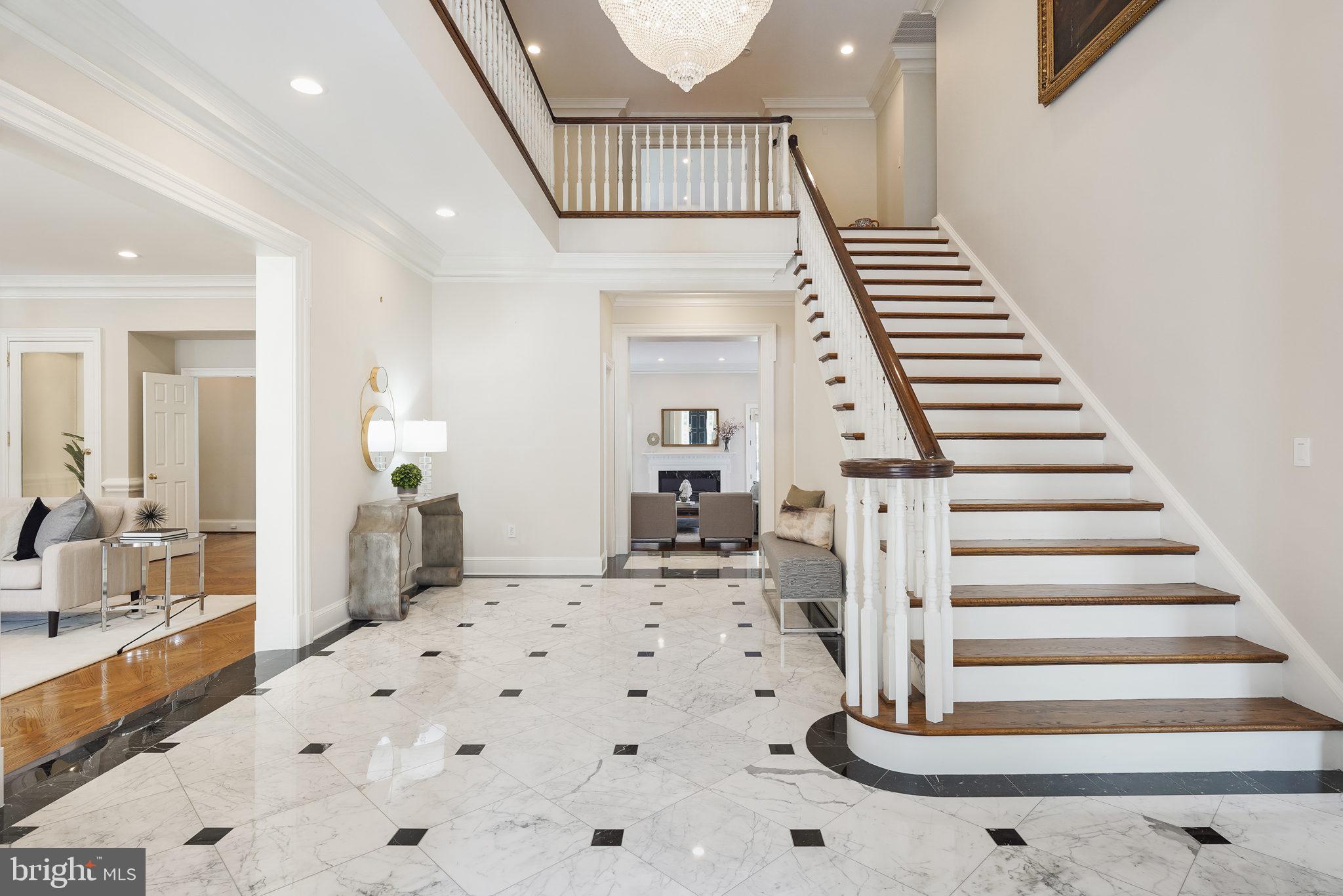RIVER OAKS FARM - Residential