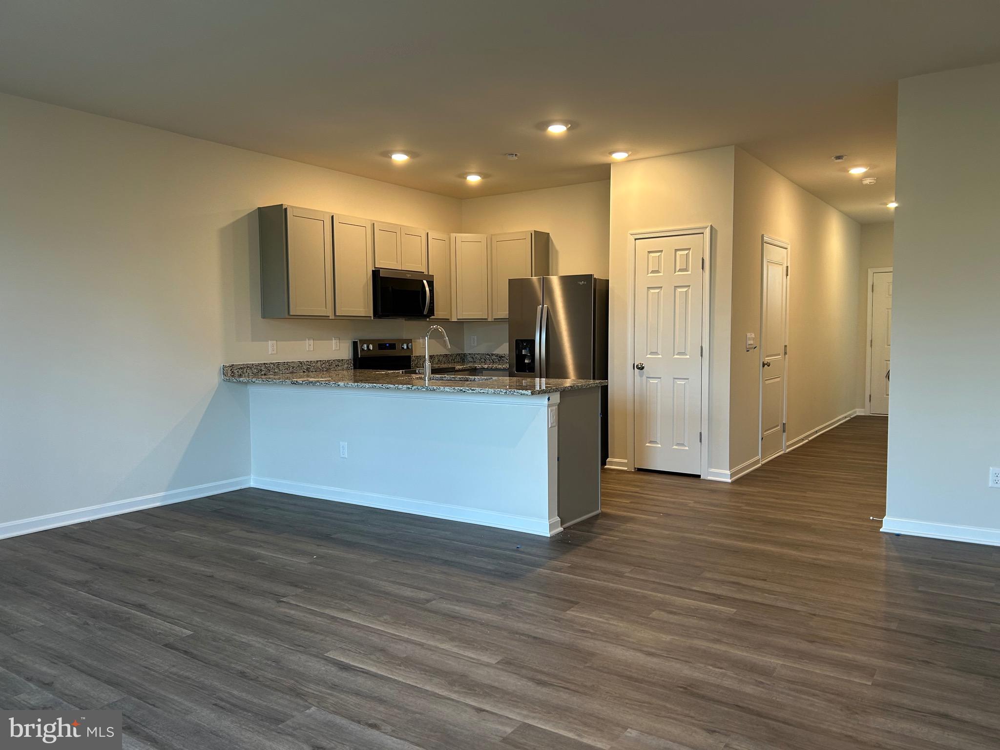 LURAY LANDING - Residential
