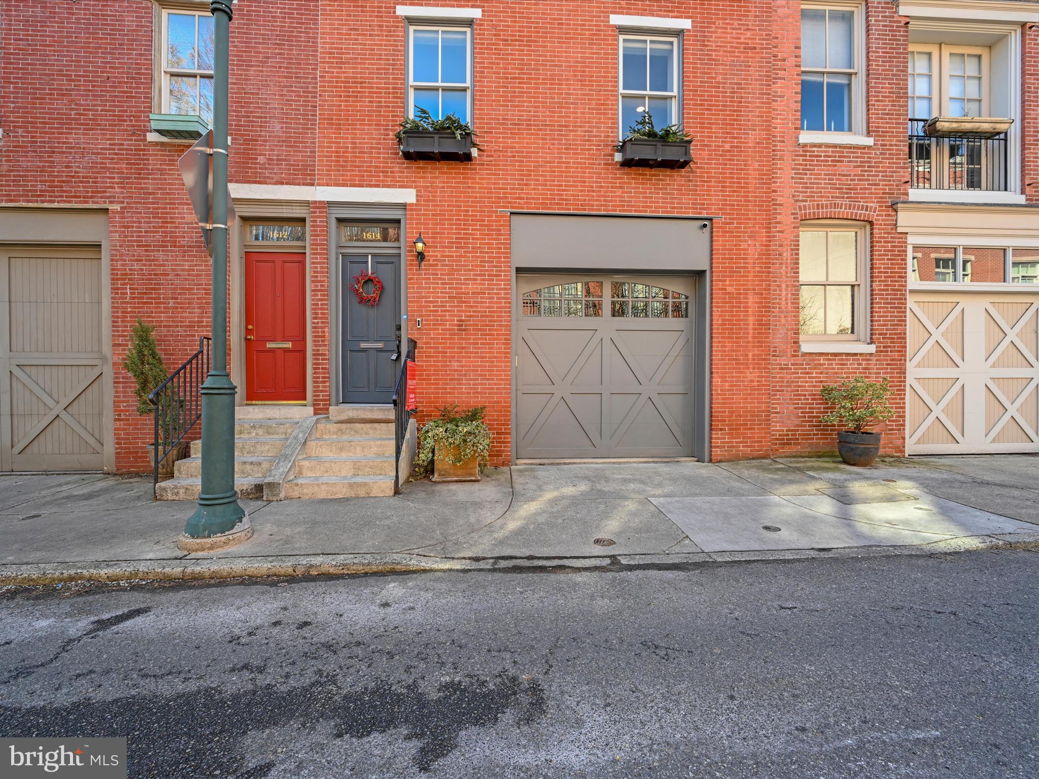 ART MUSEUM AREA - Residential