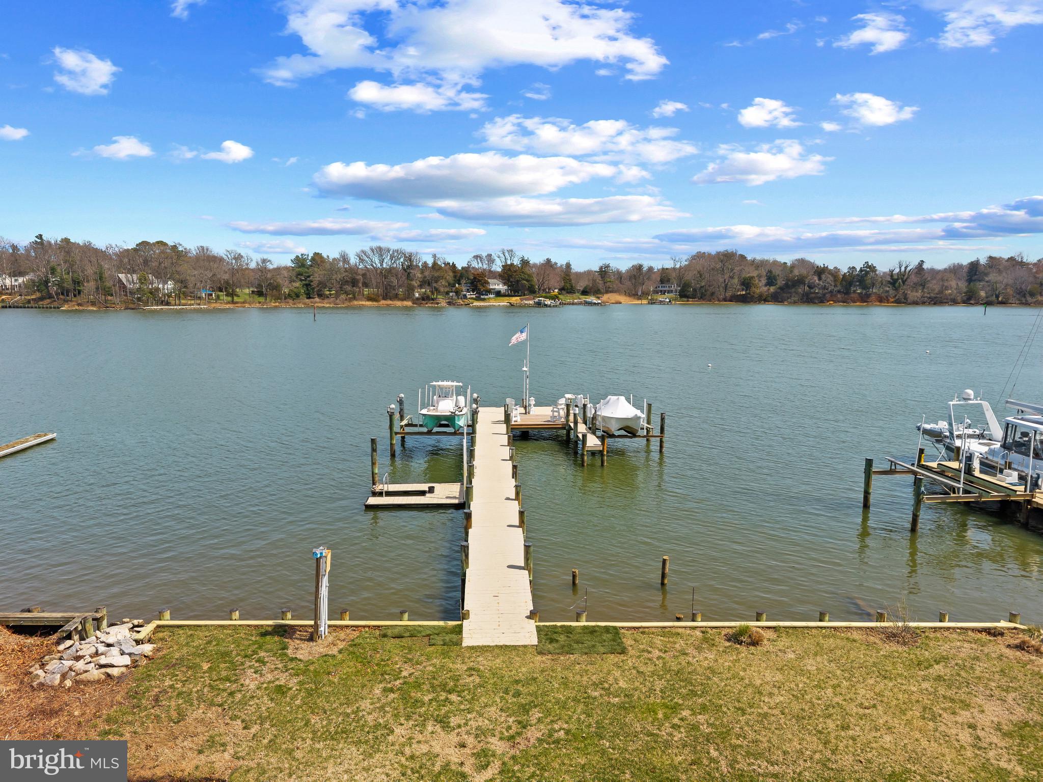 WHITEHALL BEACH - Residential