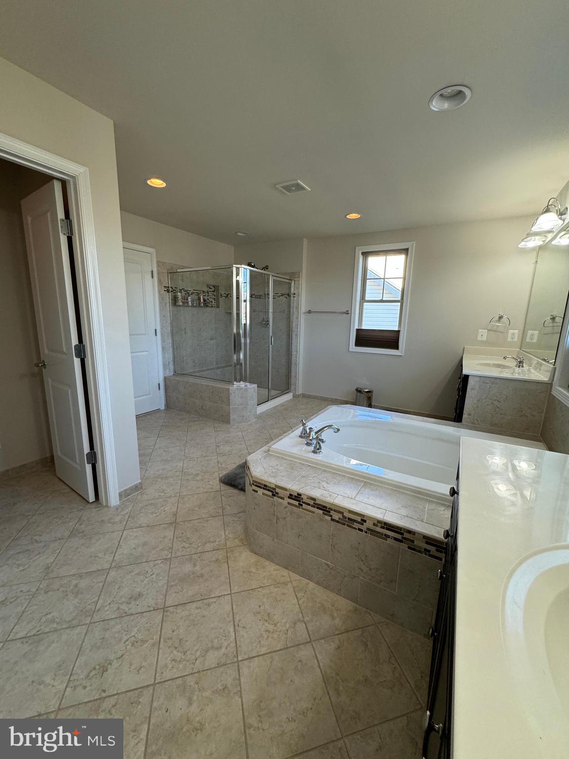 BRAMBLETON - Residential Lease