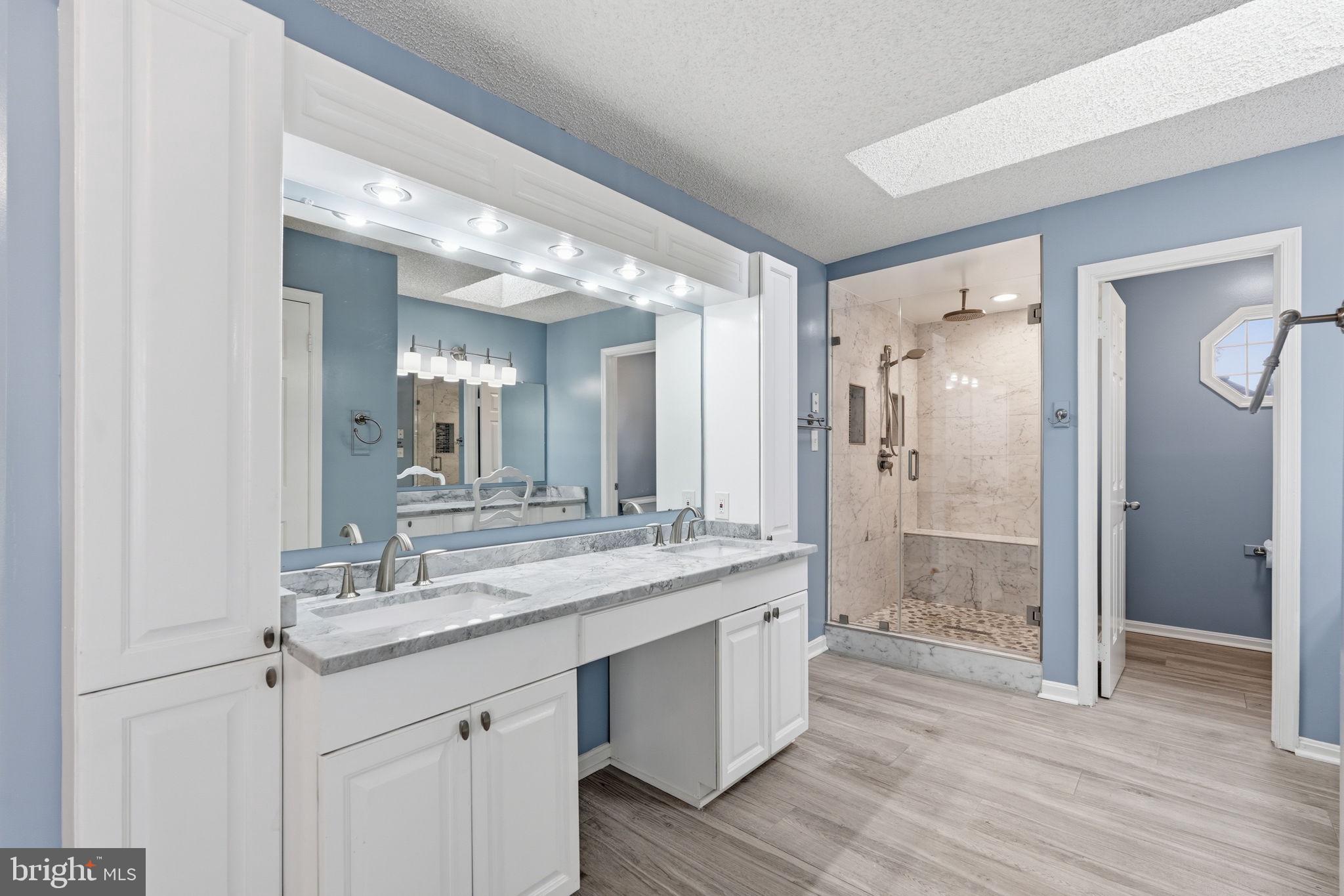 ASHBURN FARM - Residential
