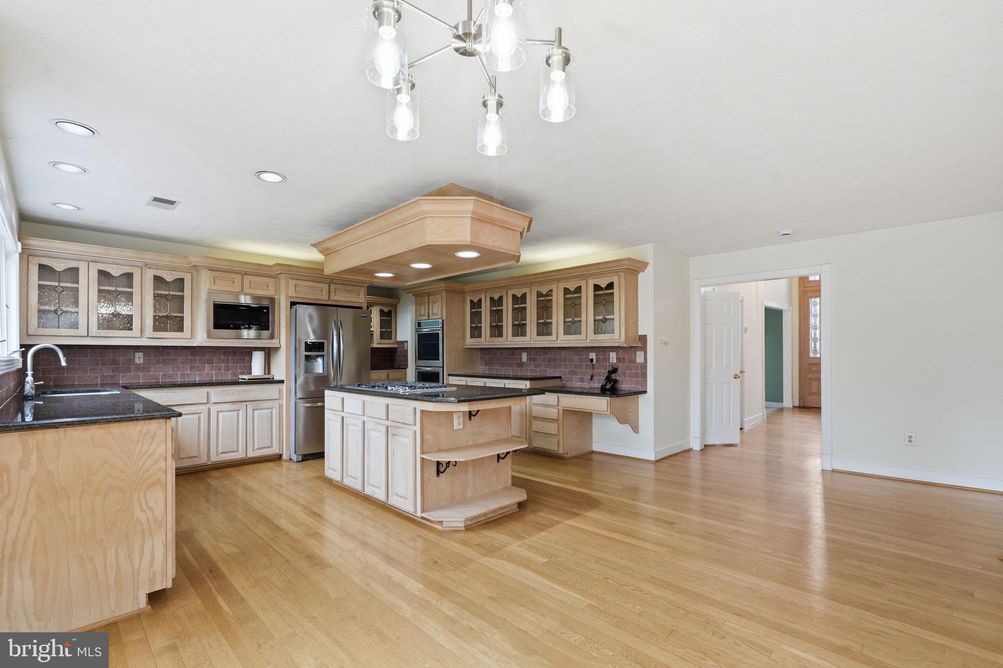 ASHBURN FARM - Residential