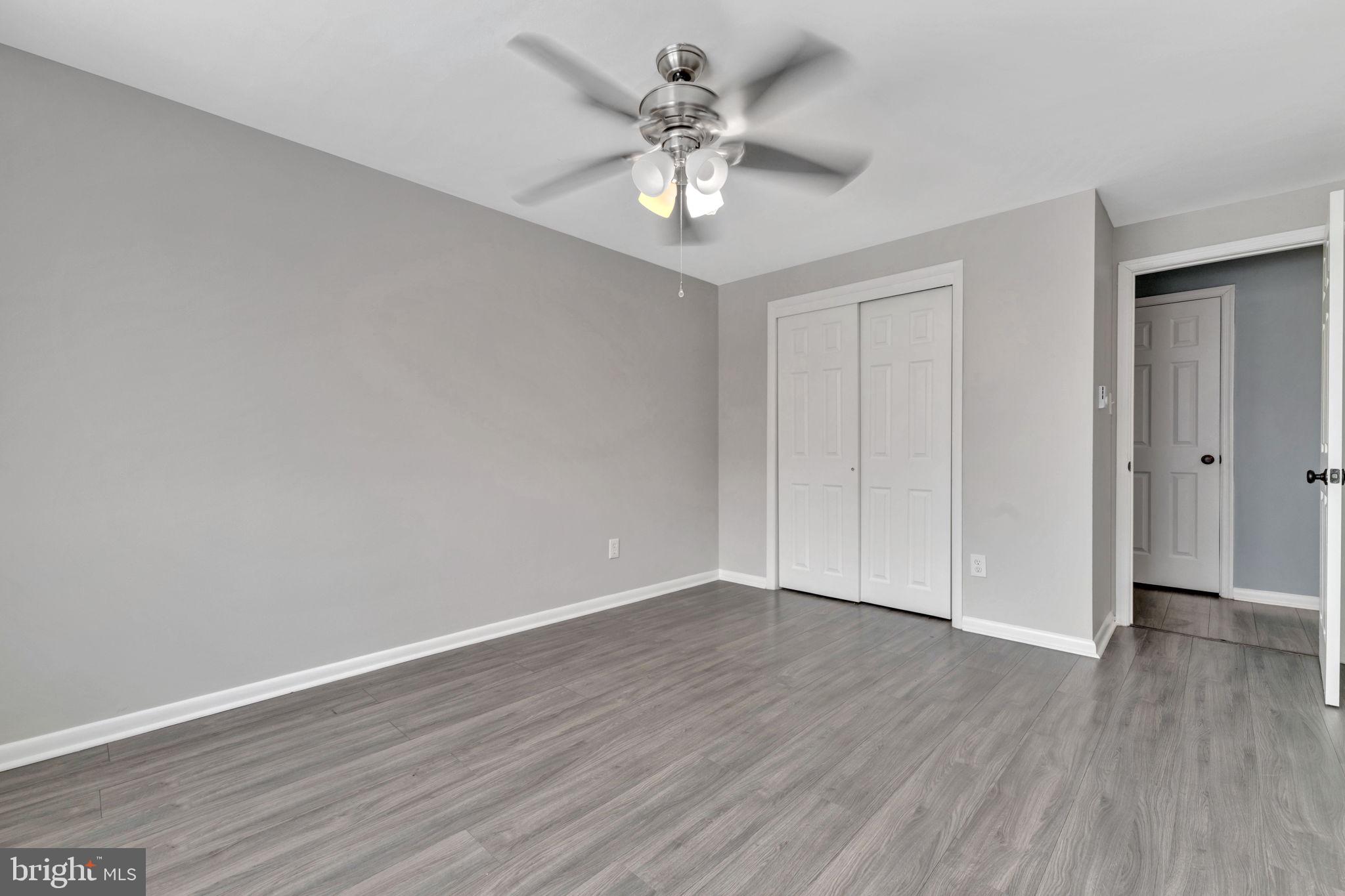 COLUMBIA KNOLL - Residential Lease