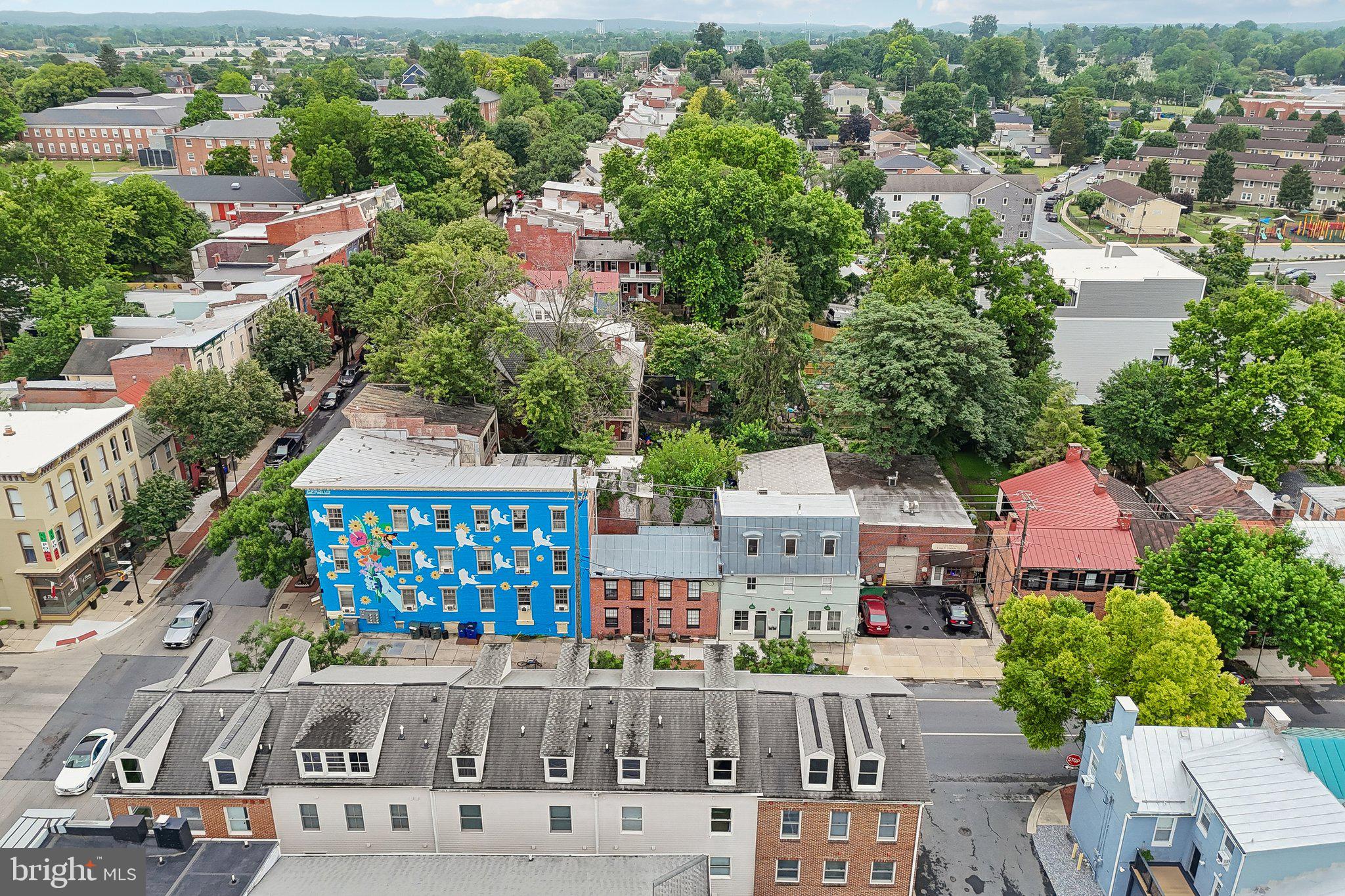 MARKET SQUARE - Residential