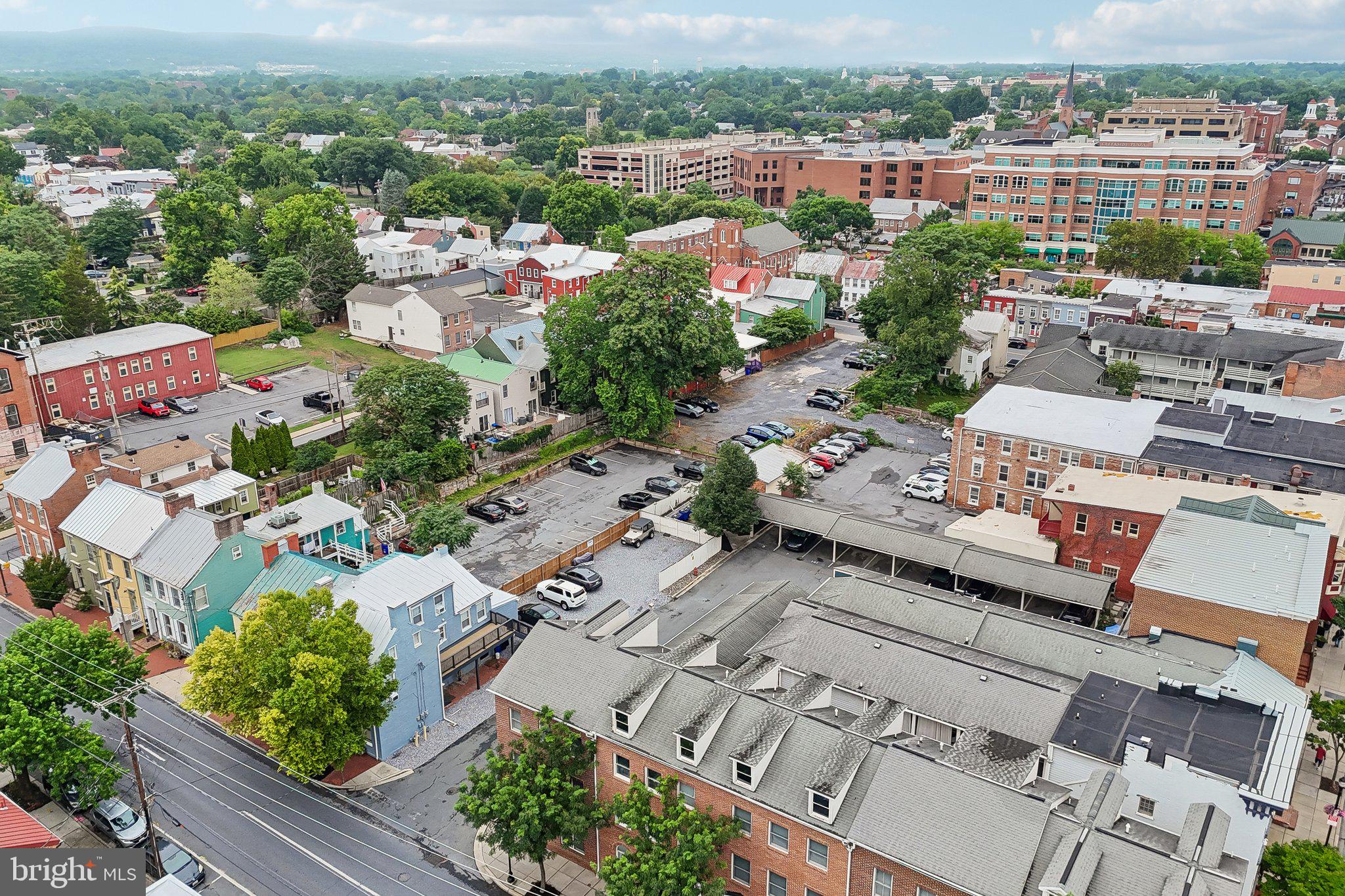 MARKET SQUARE - Residential