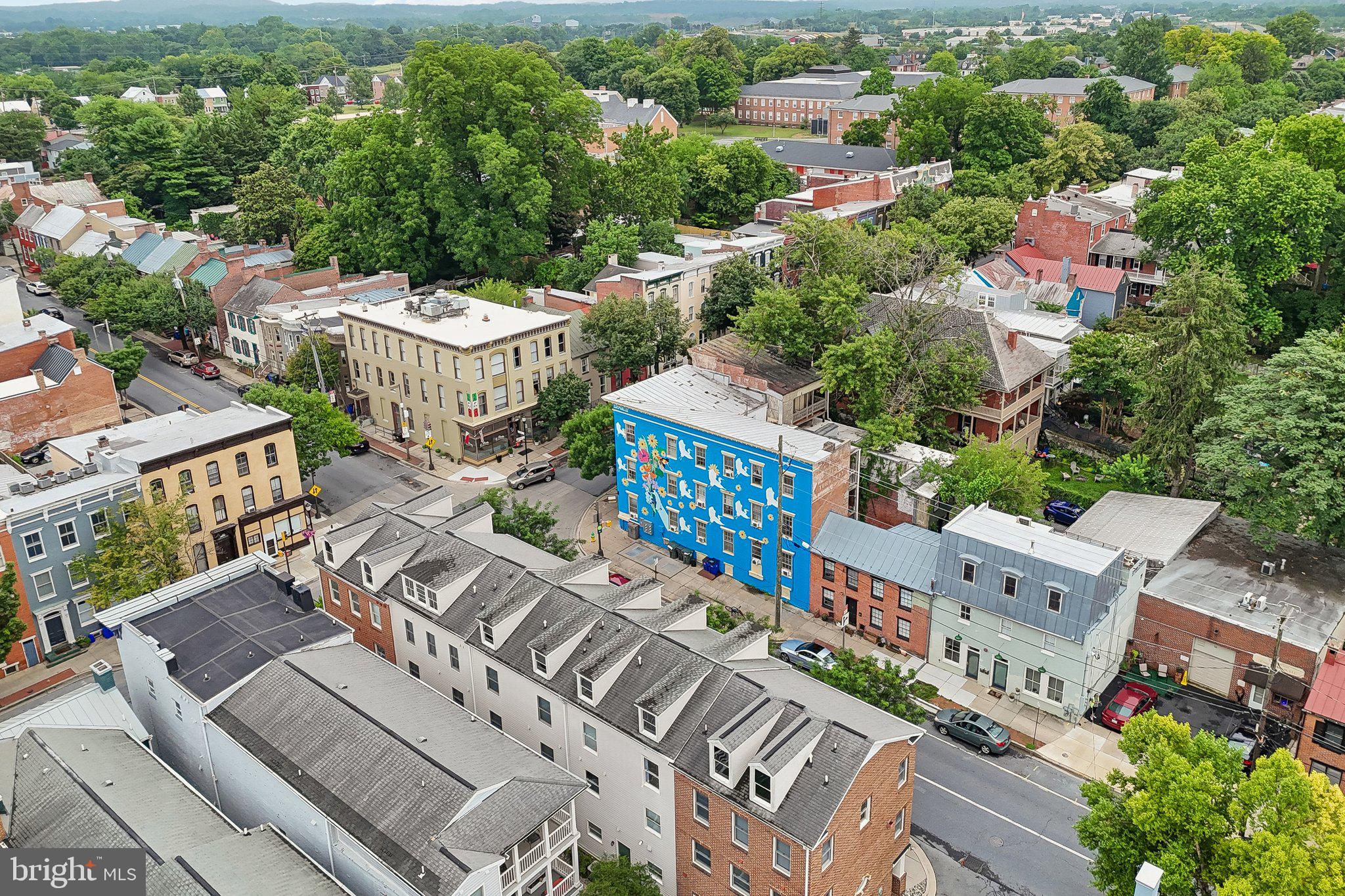 MARKET SQUARE - Residential
