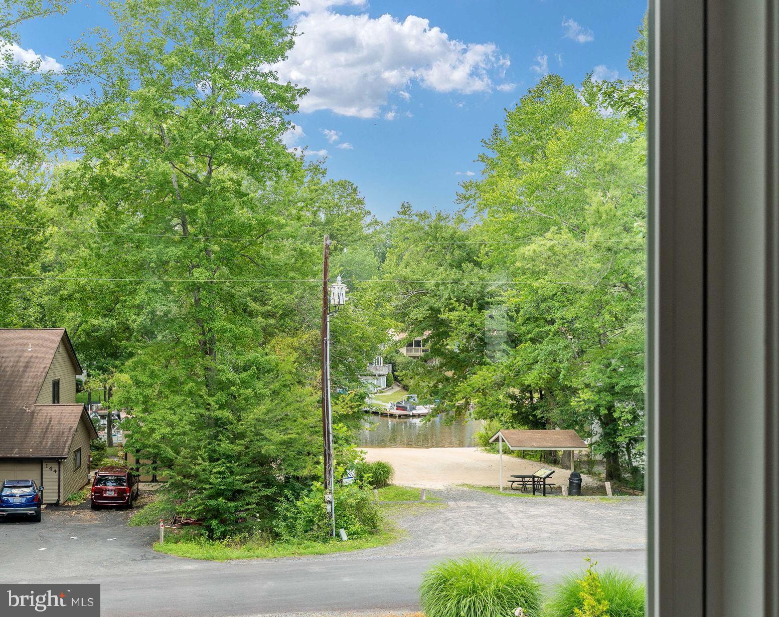 LAKE OF THE WOODS - Residential