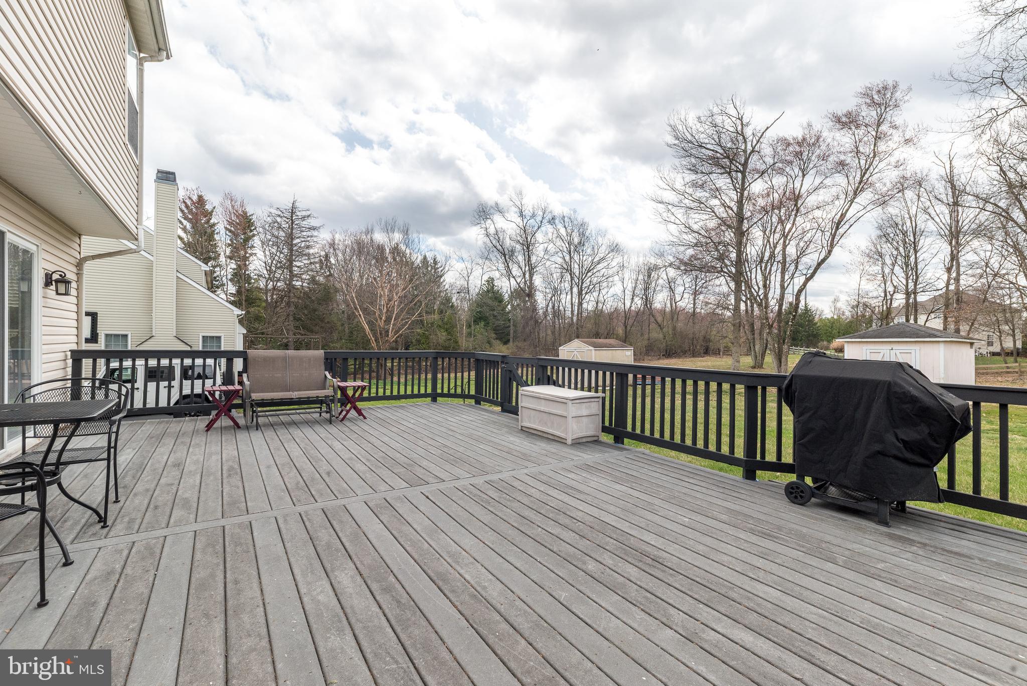 MONTGOMERY HOLLOW - Residential