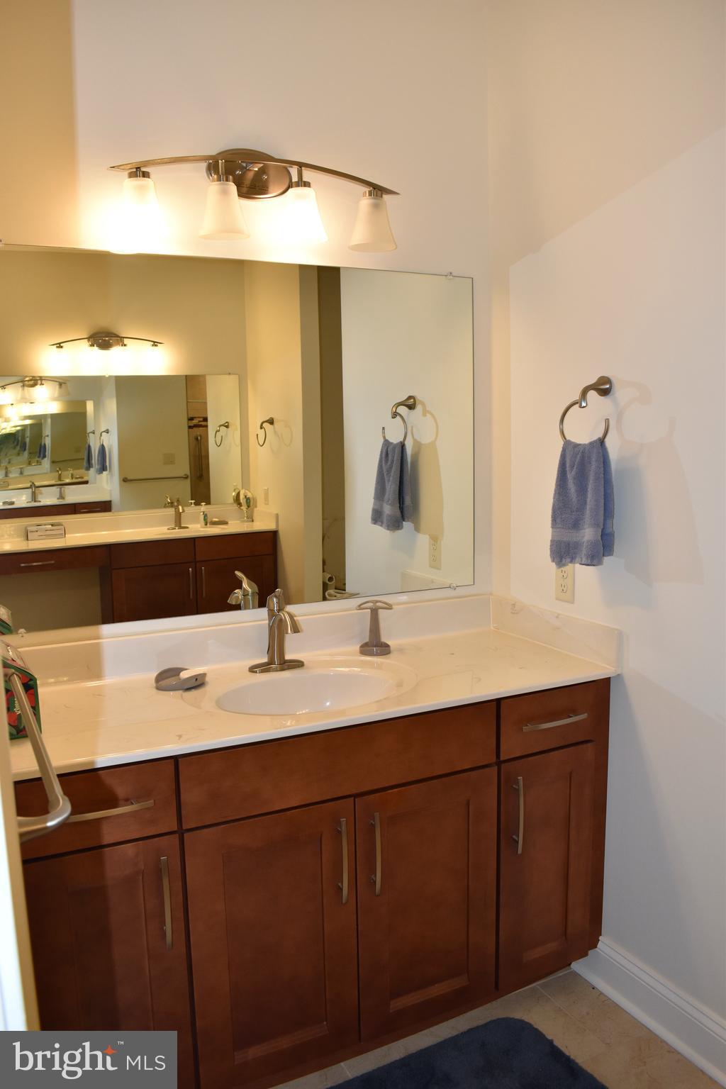 EMERALD POINTE - Residential