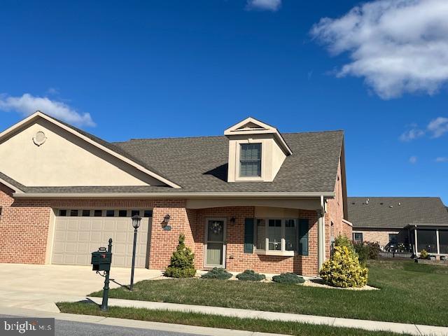 EMERALD POINTE - Residential