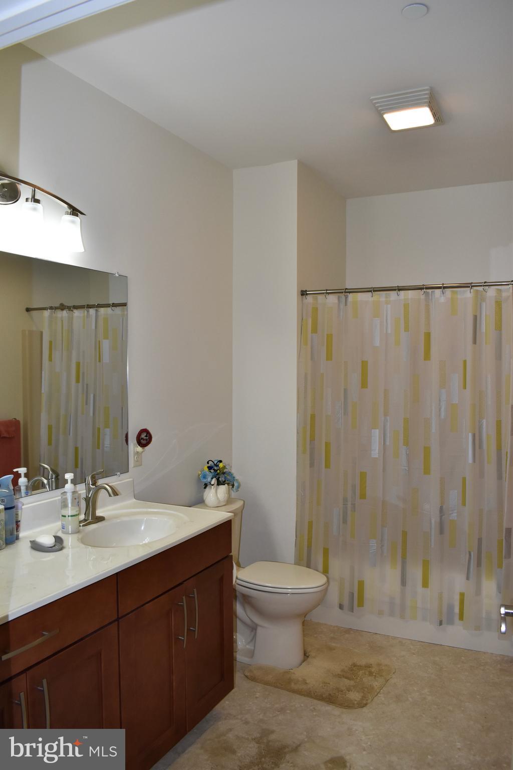 EMERALD POINTE - Residential