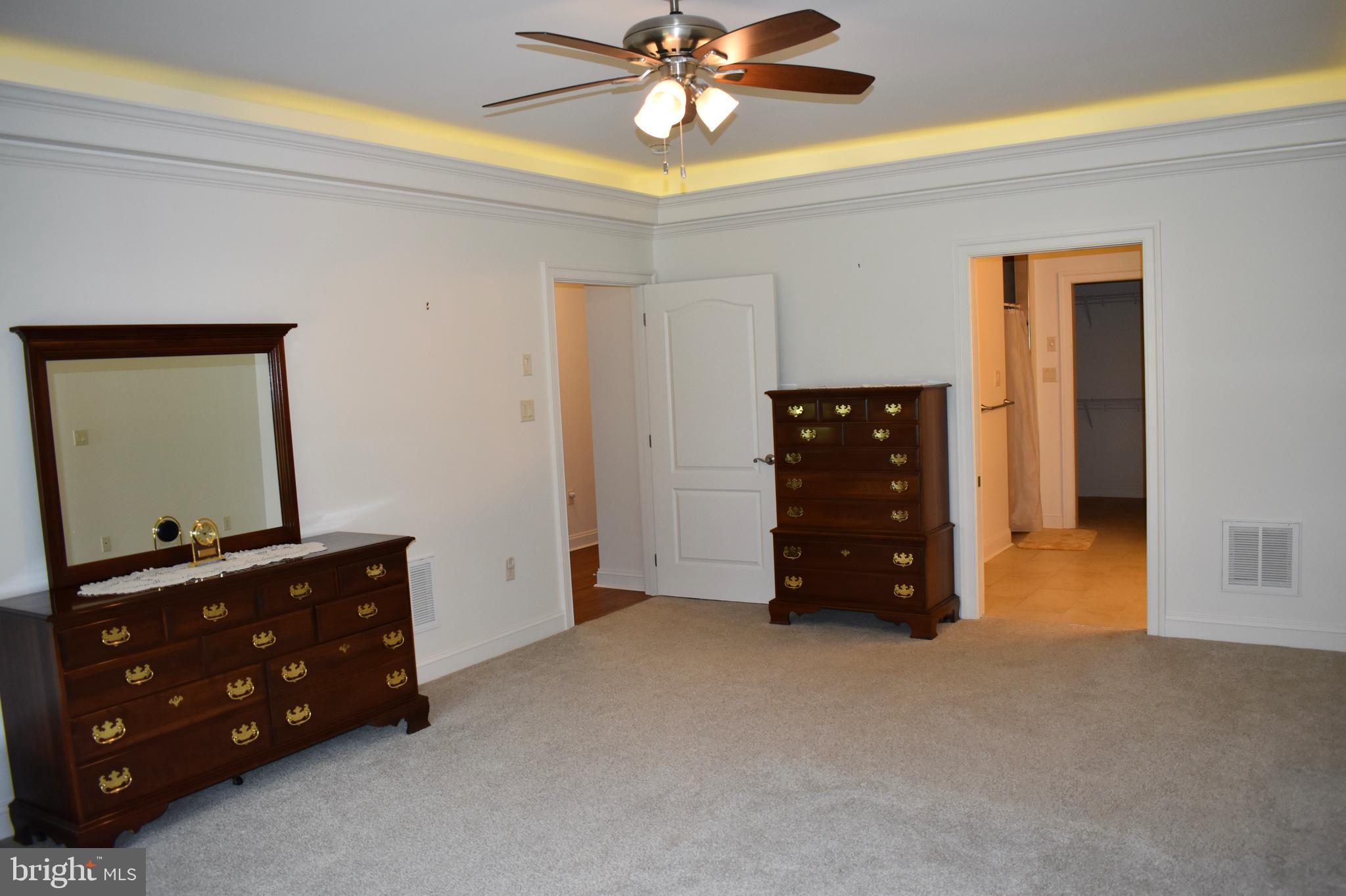 EMERALD POINTE - Residential