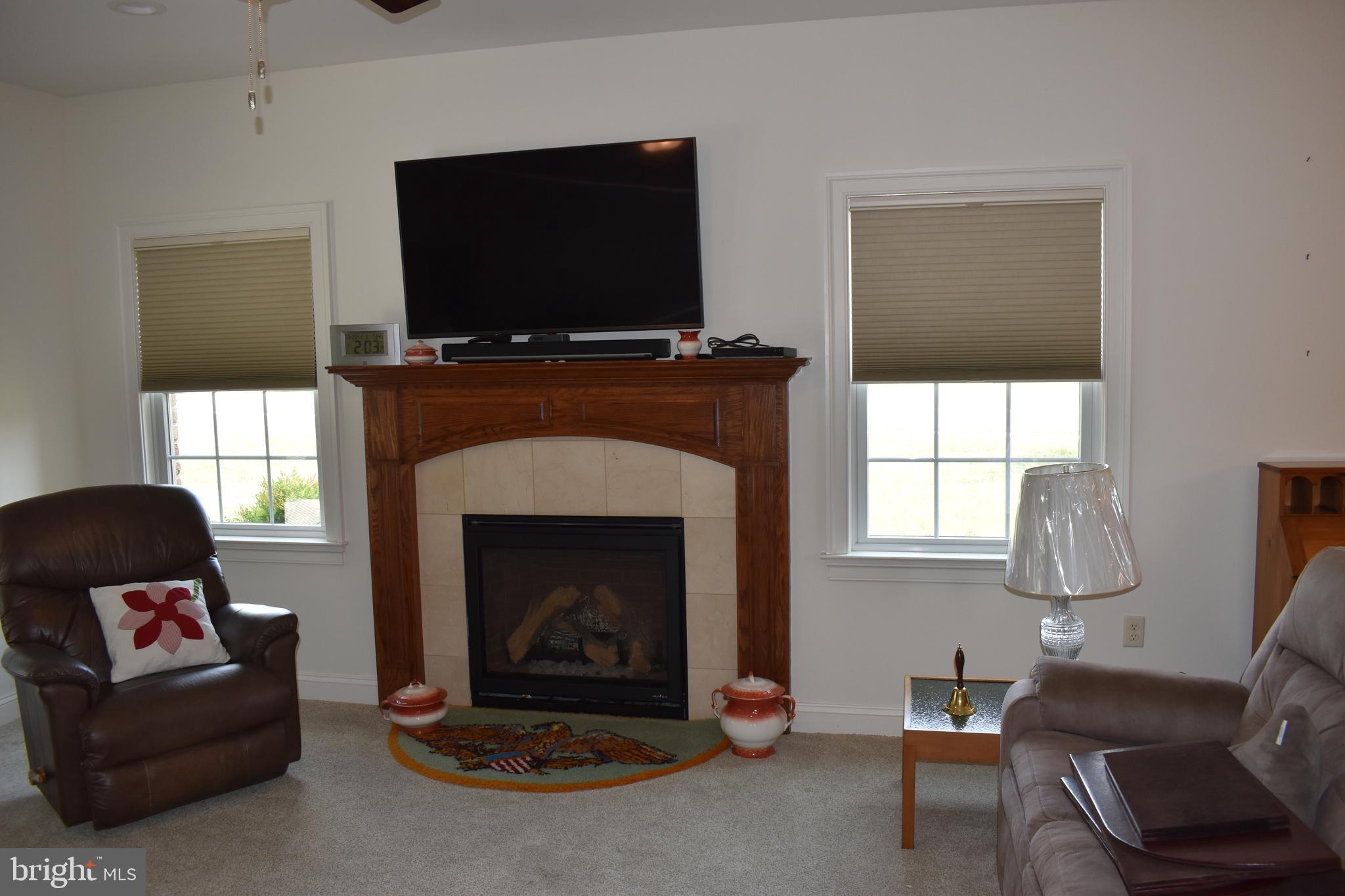 EMERALD POINTE - Residential