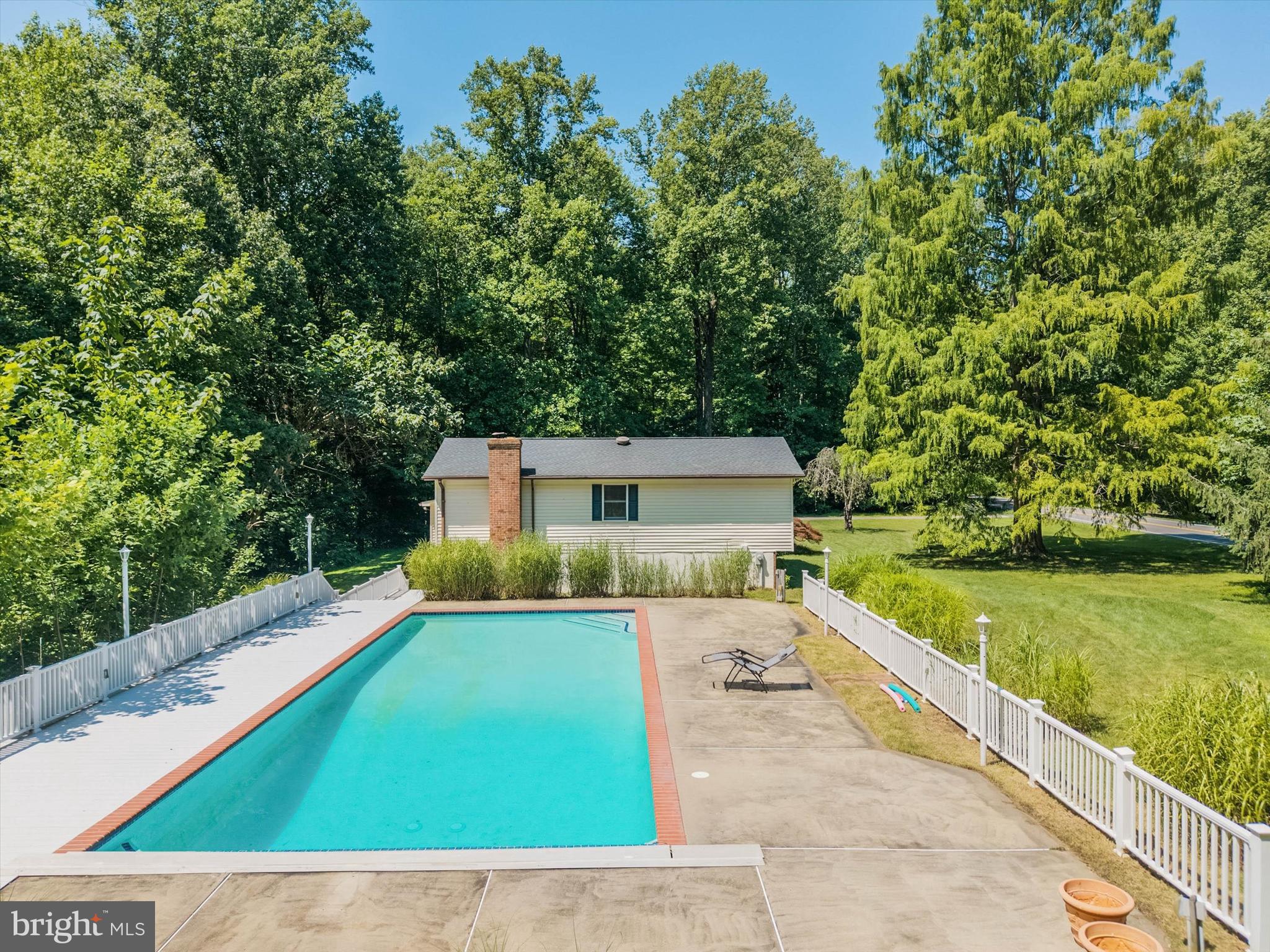 LAKE KARYLBROOK - Residential
