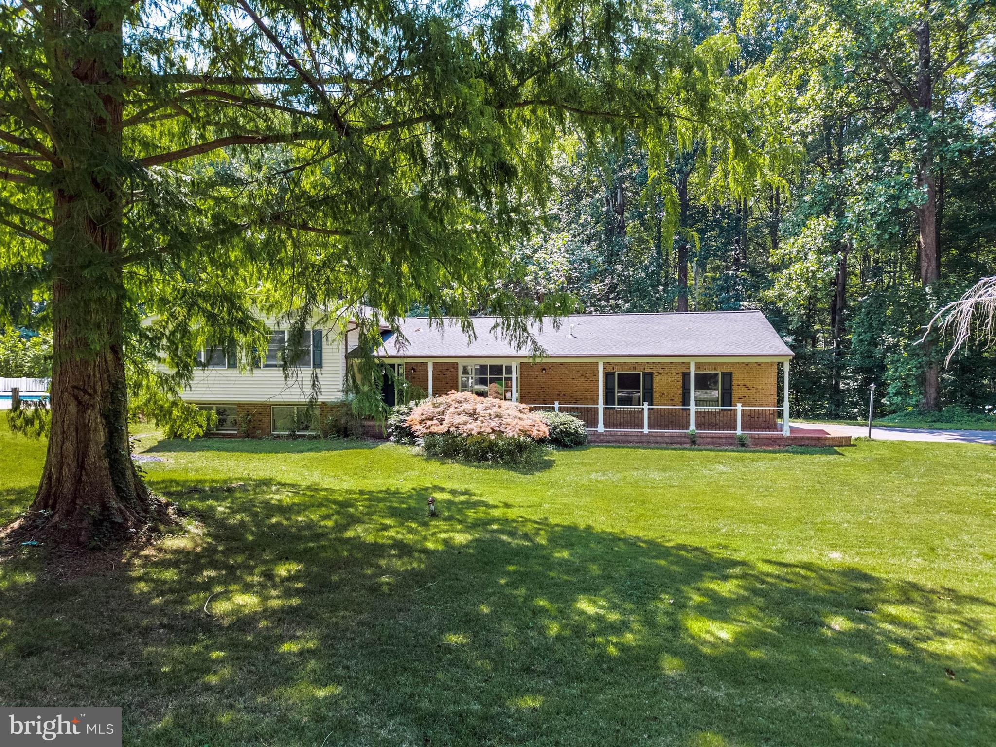 LAKE KARYLBROOK - Residential