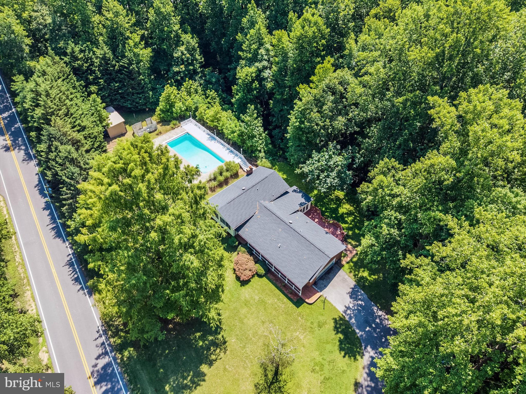 LAKE KARYLBROOK - Residential