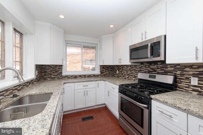 PORT RICHMOND - Residential