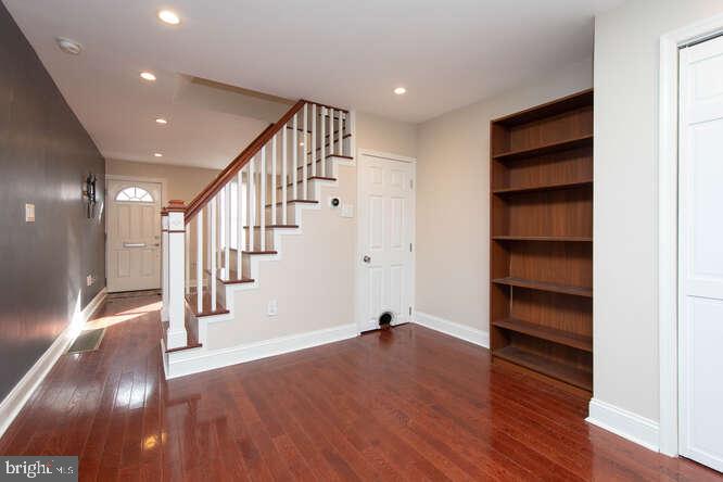 PORT RICHMOND - Residential