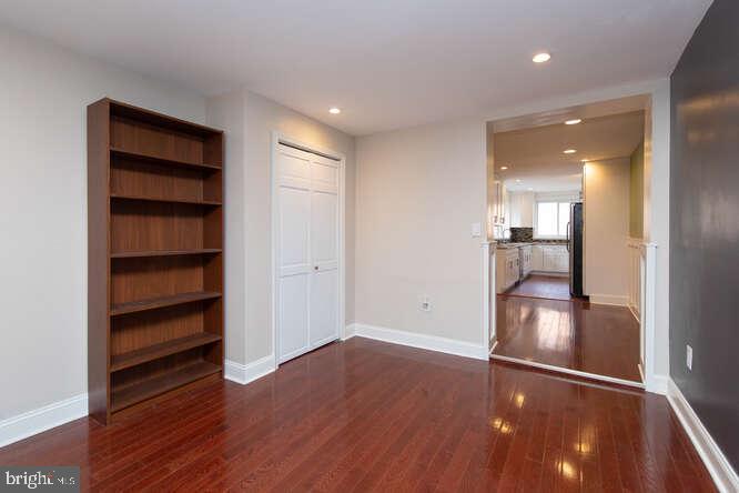 PORT RICHMOND - Residential