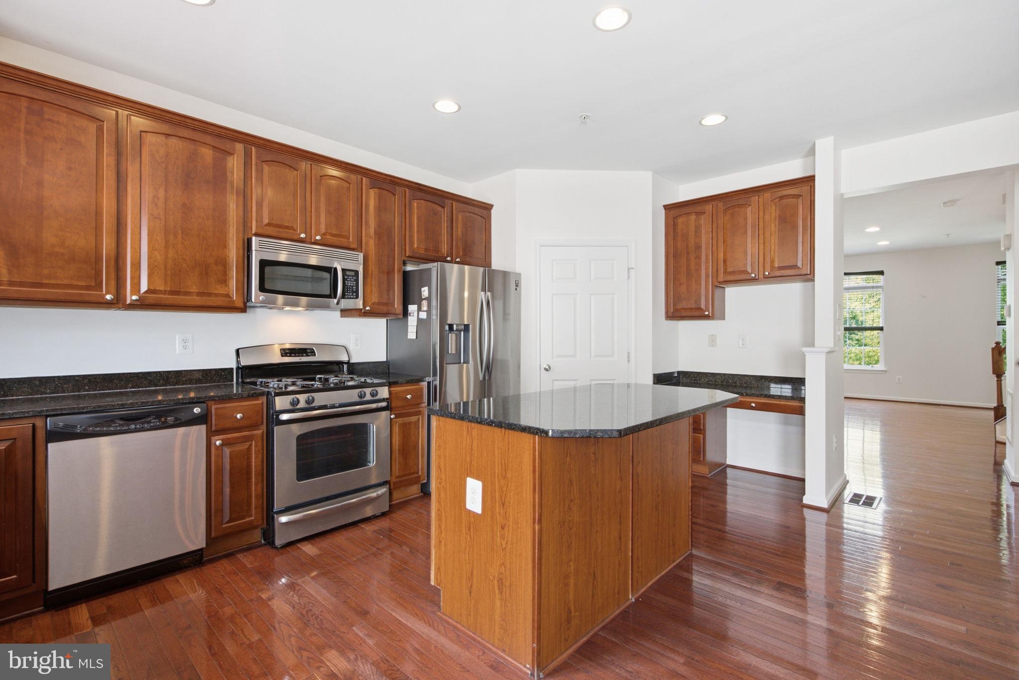 BELMONT STATION - Residential