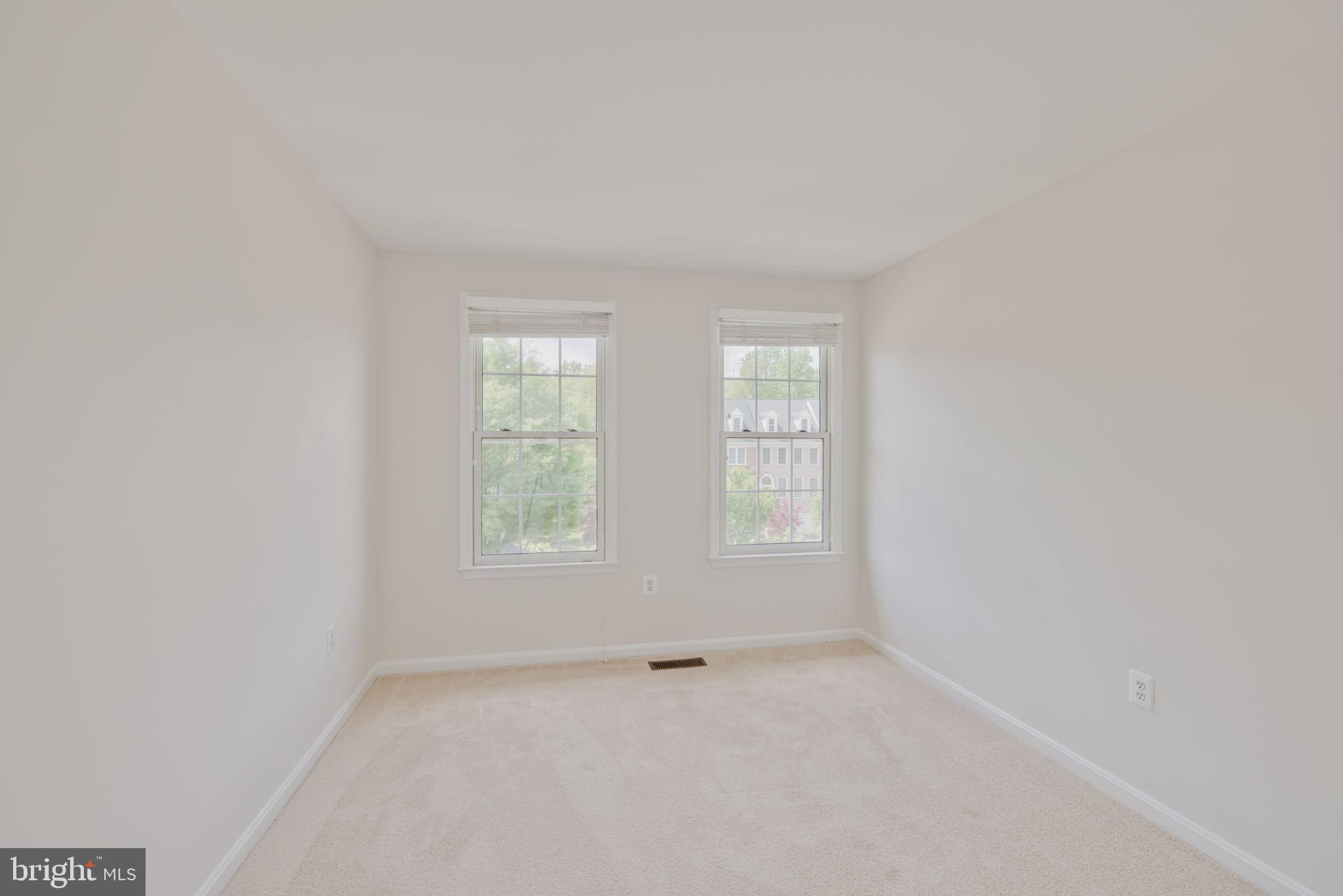 KINGSTOWNE - Residential