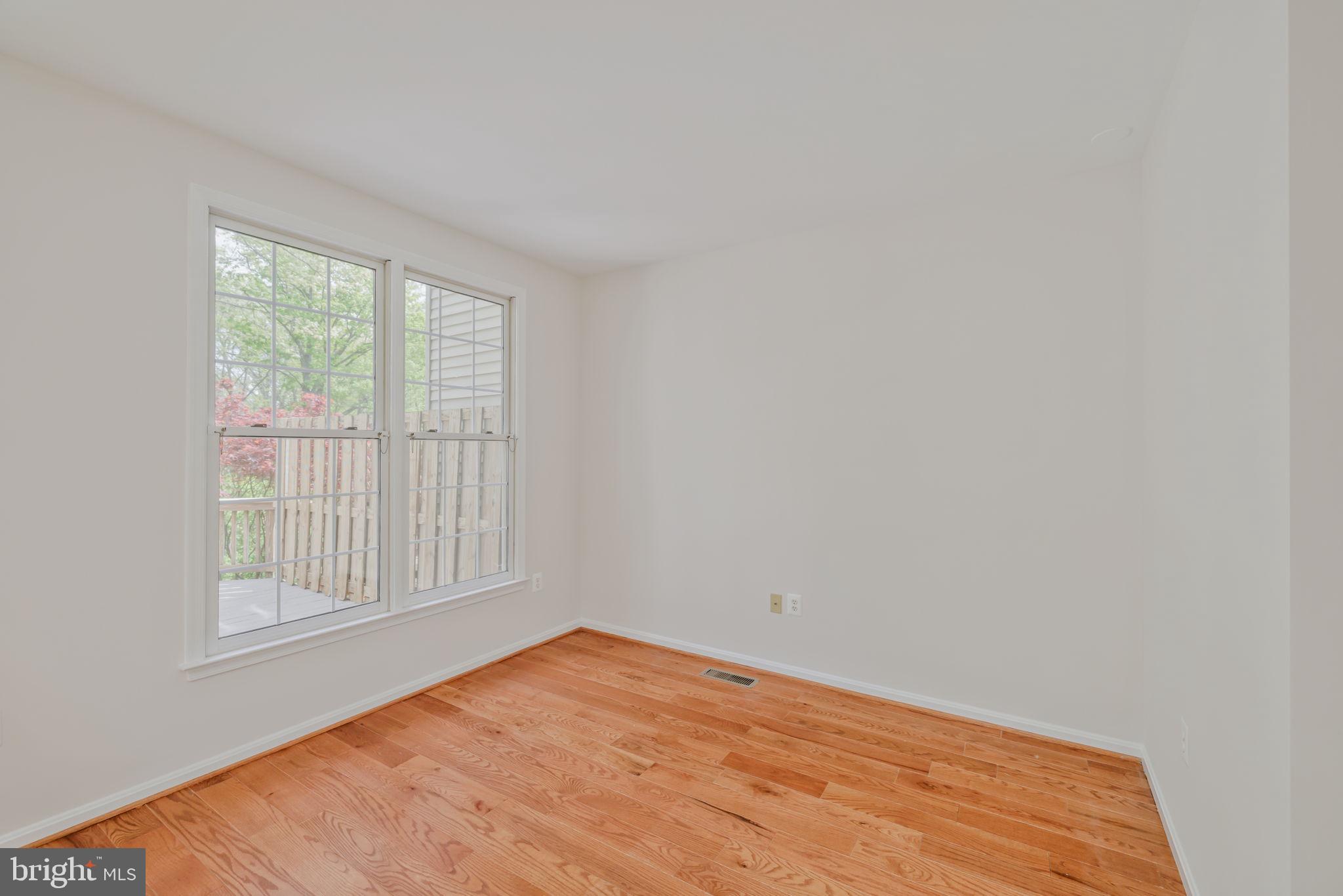 KINGSTOWNE - Residential