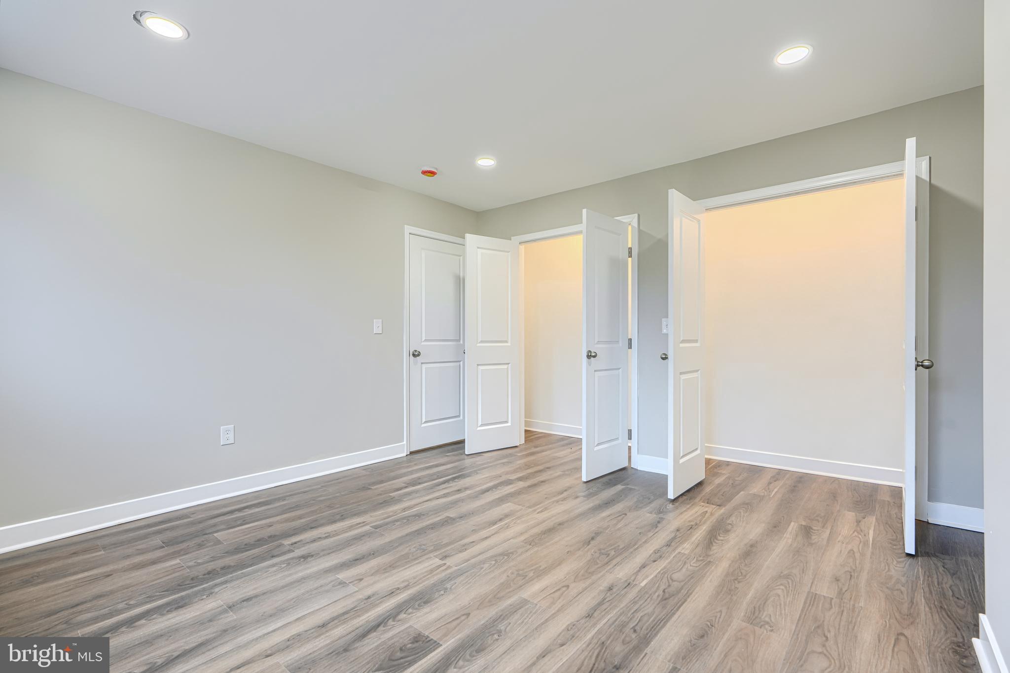 MOUNT WASHINGTON - Residential