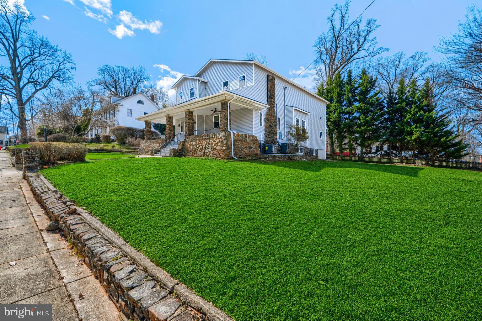 MOUNT WASHINGTON - Residential