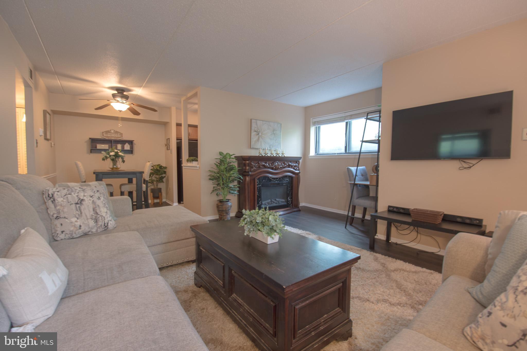 HILLTOP SUMMIT - Residential