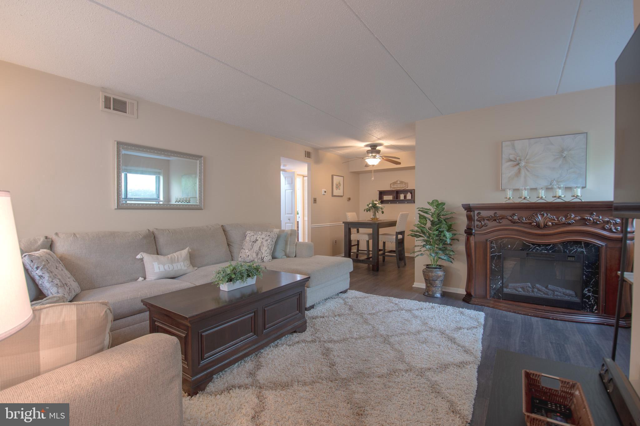 HILLTOP SUMMIT - Residential