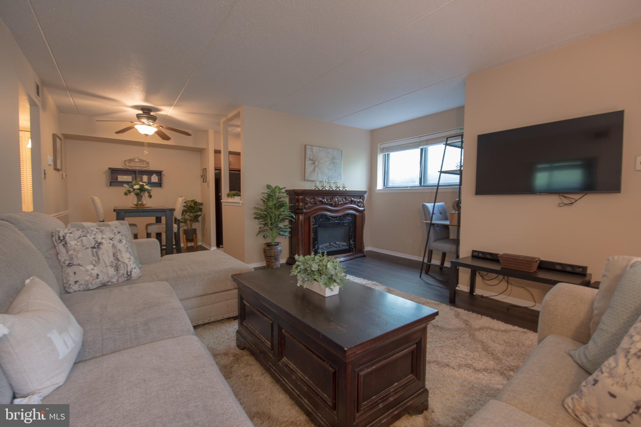 HILLTOP SUMMIT - Residential